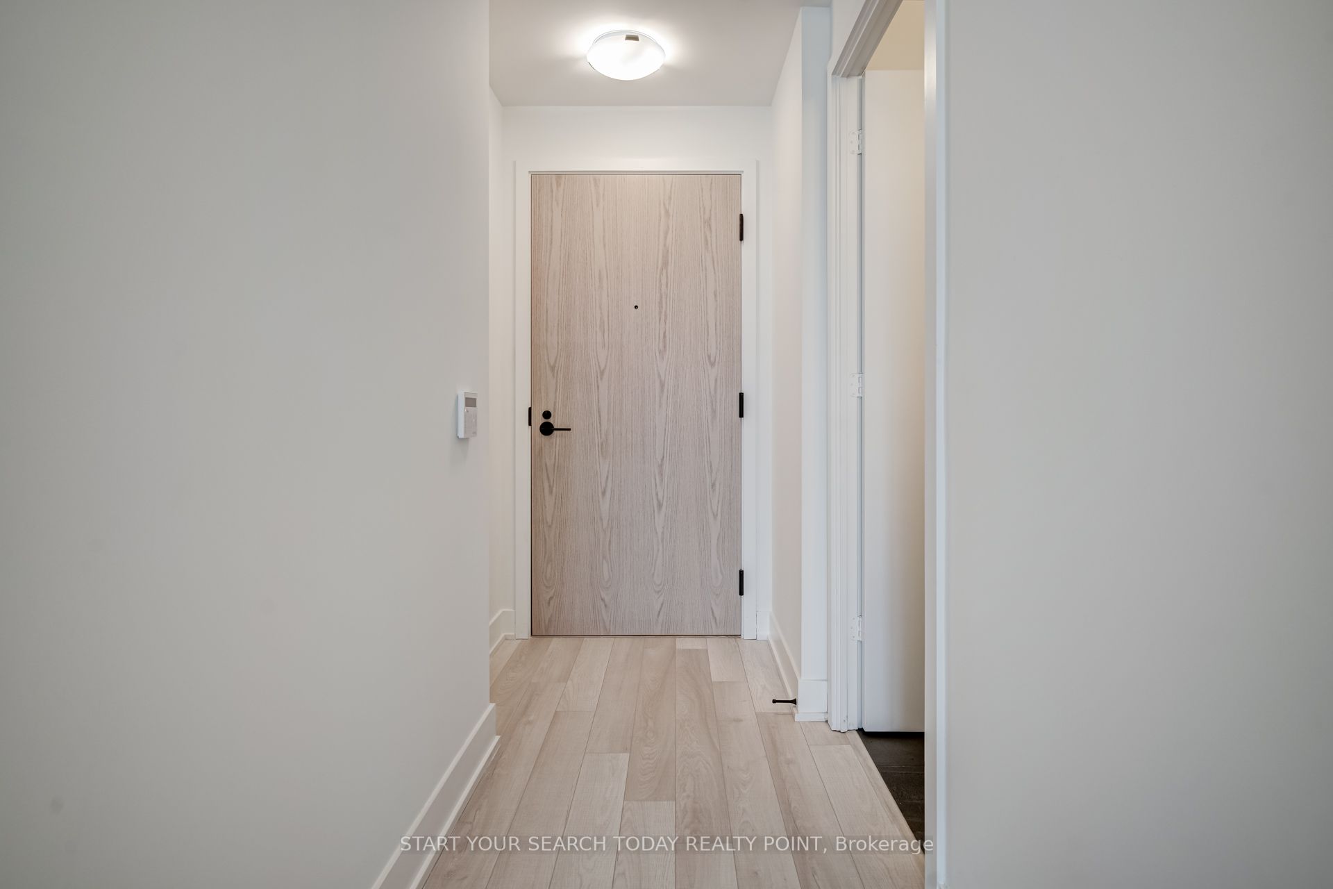 MLS #W12364661 image #1