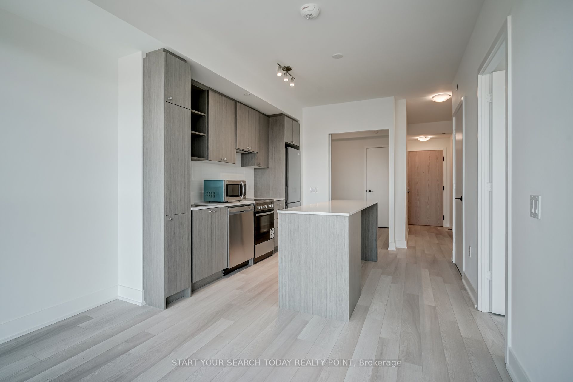 MLS #W12364661 image #13