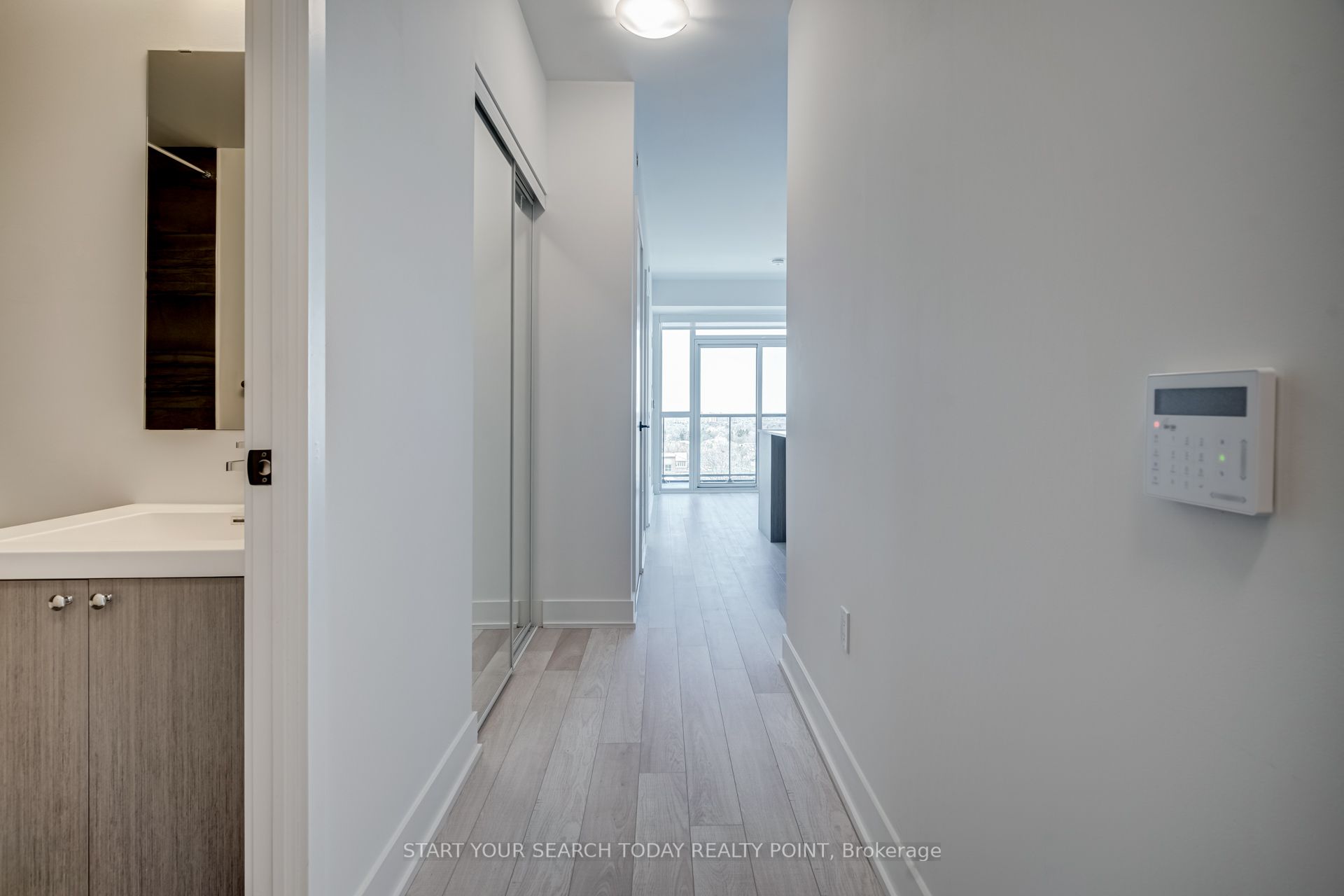 MLS #W12364661 image #2