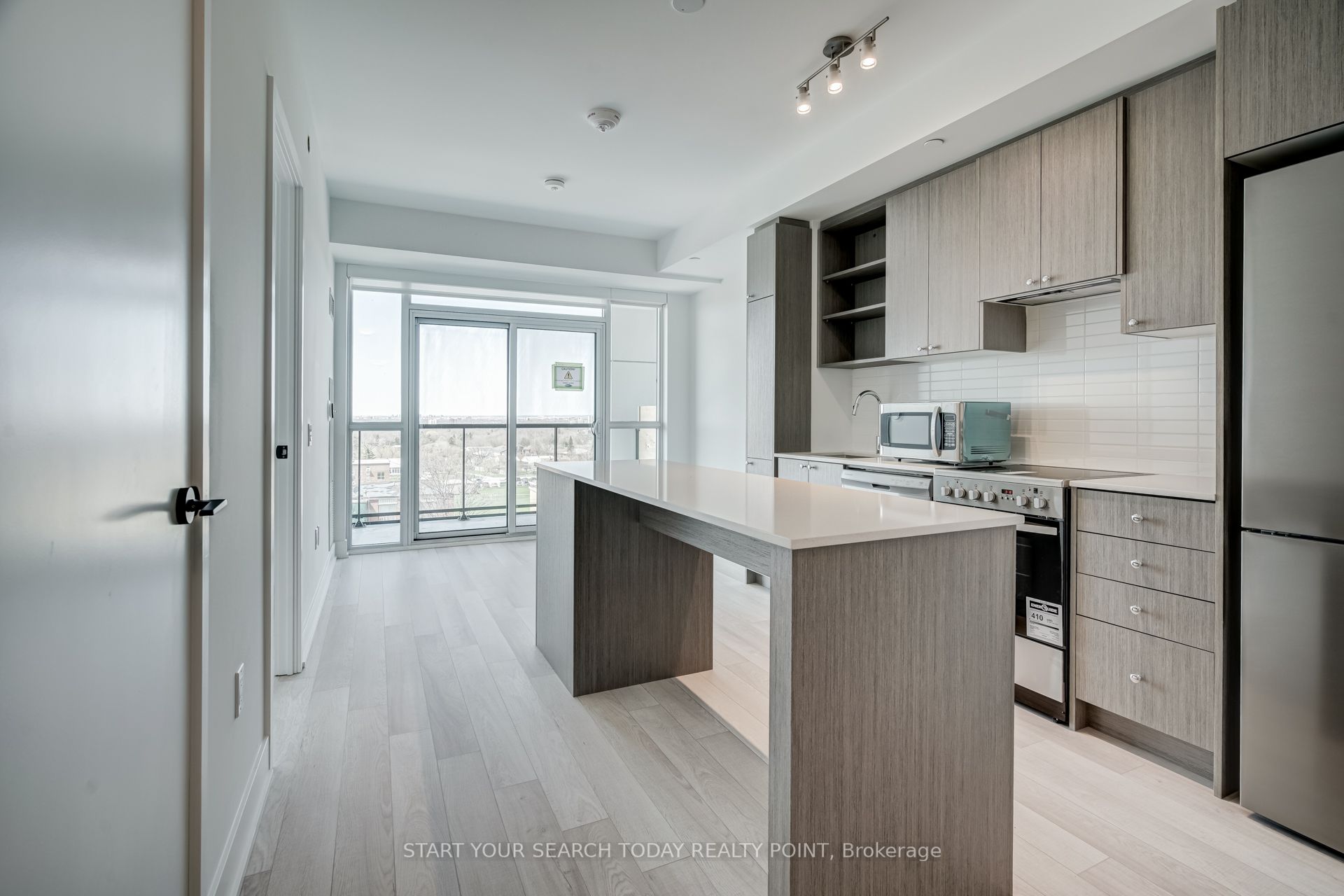 MLS #W12364661 image #3