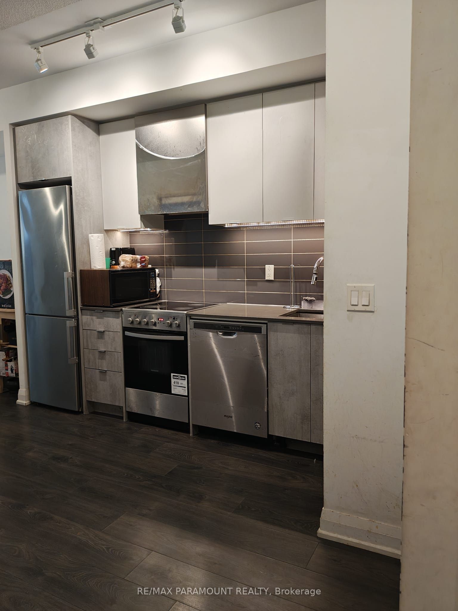 MLS #W12364681 image #5