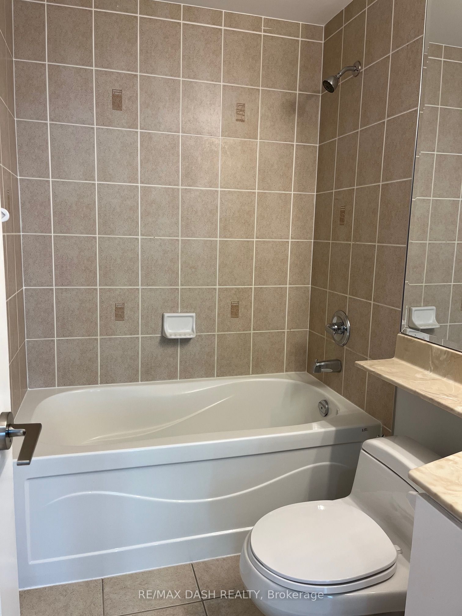 MLS #W12364865 image #6