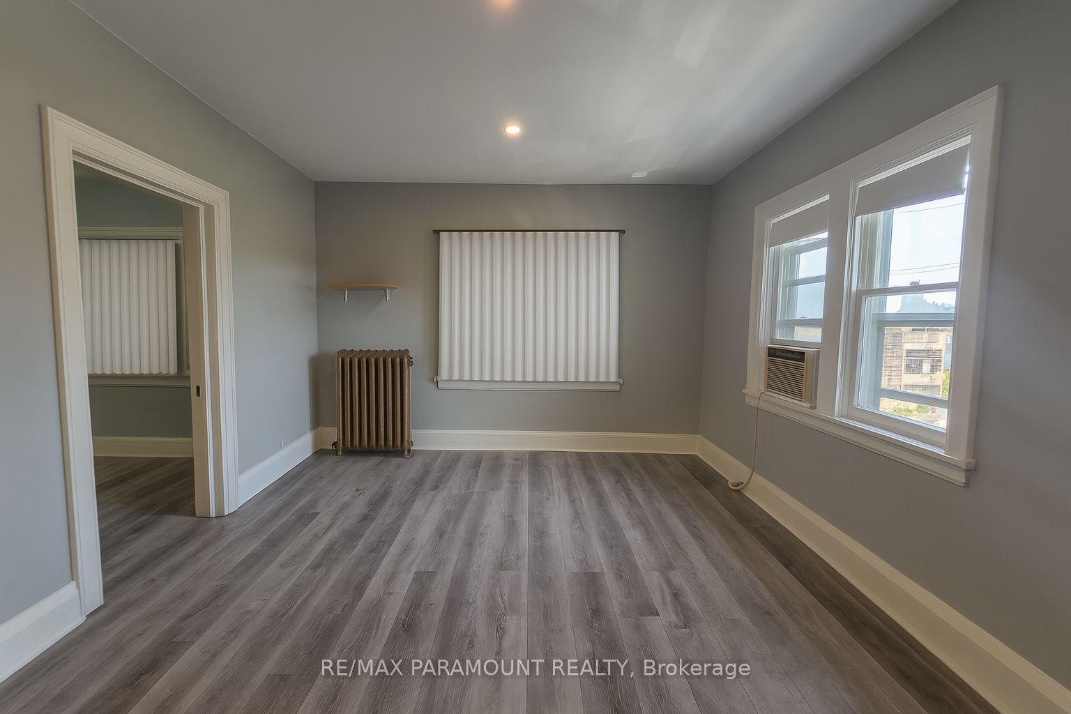 MLS #W12364870 image #2