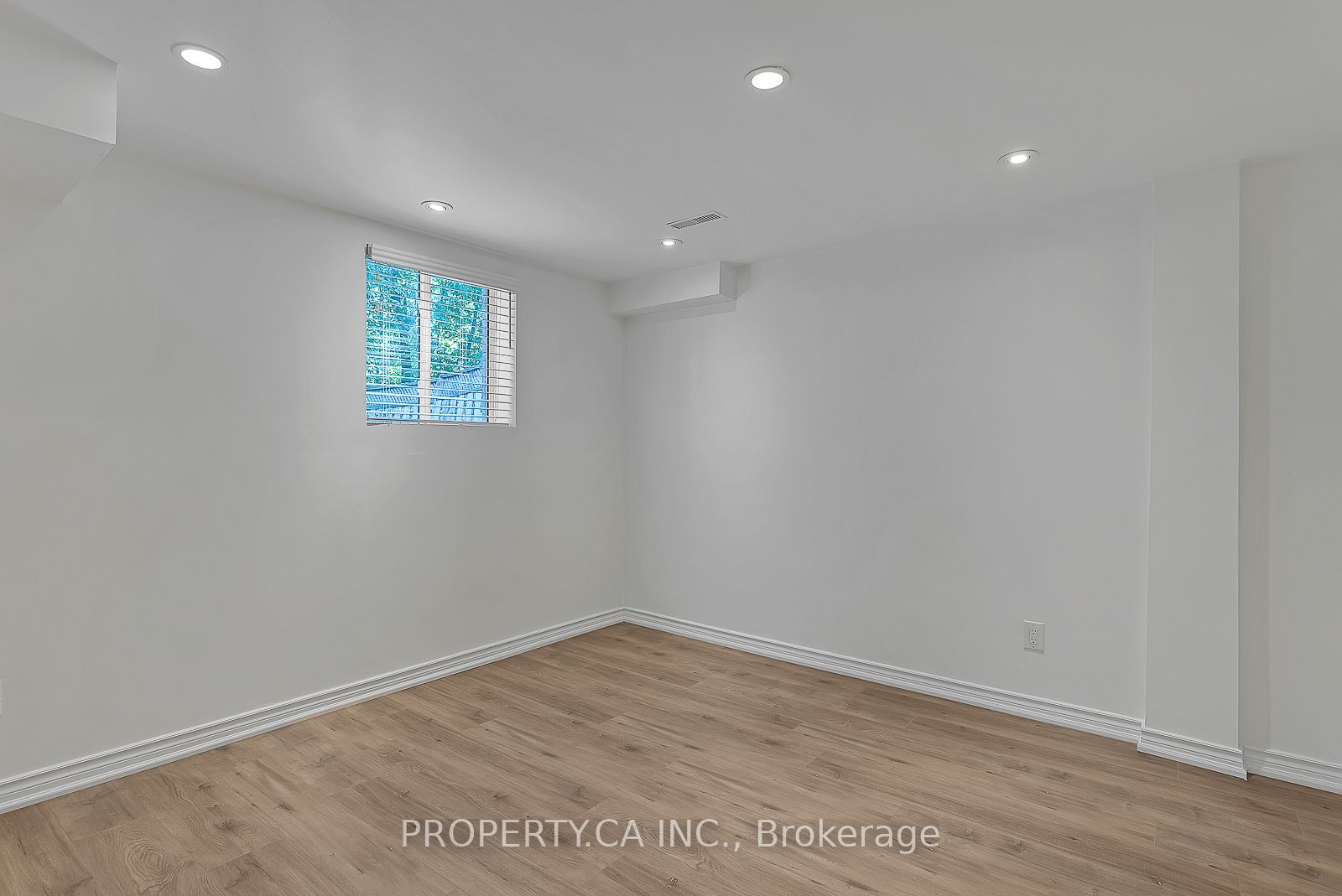 MLS #W12364983 image #11