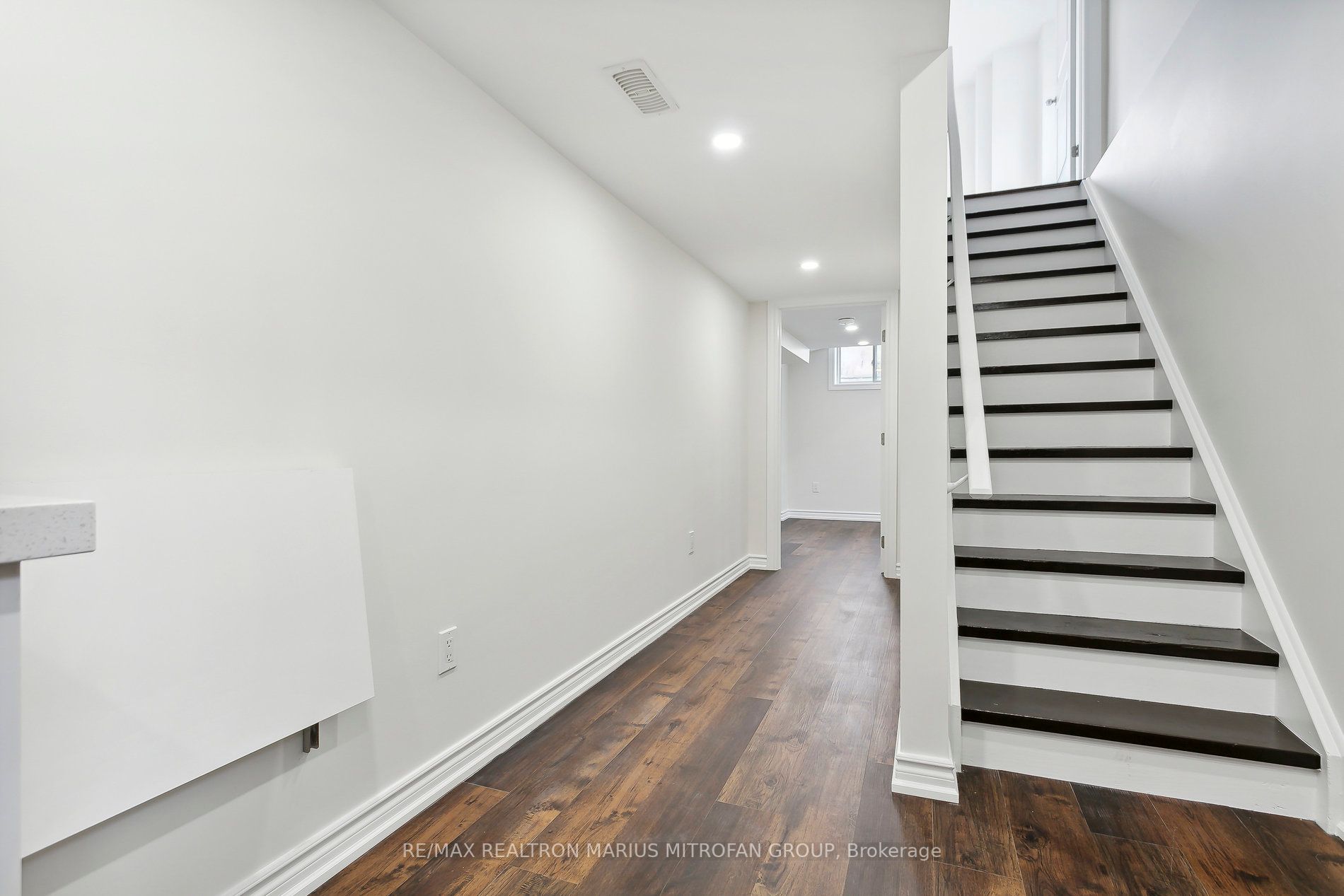 MLS #W12365128 image #16