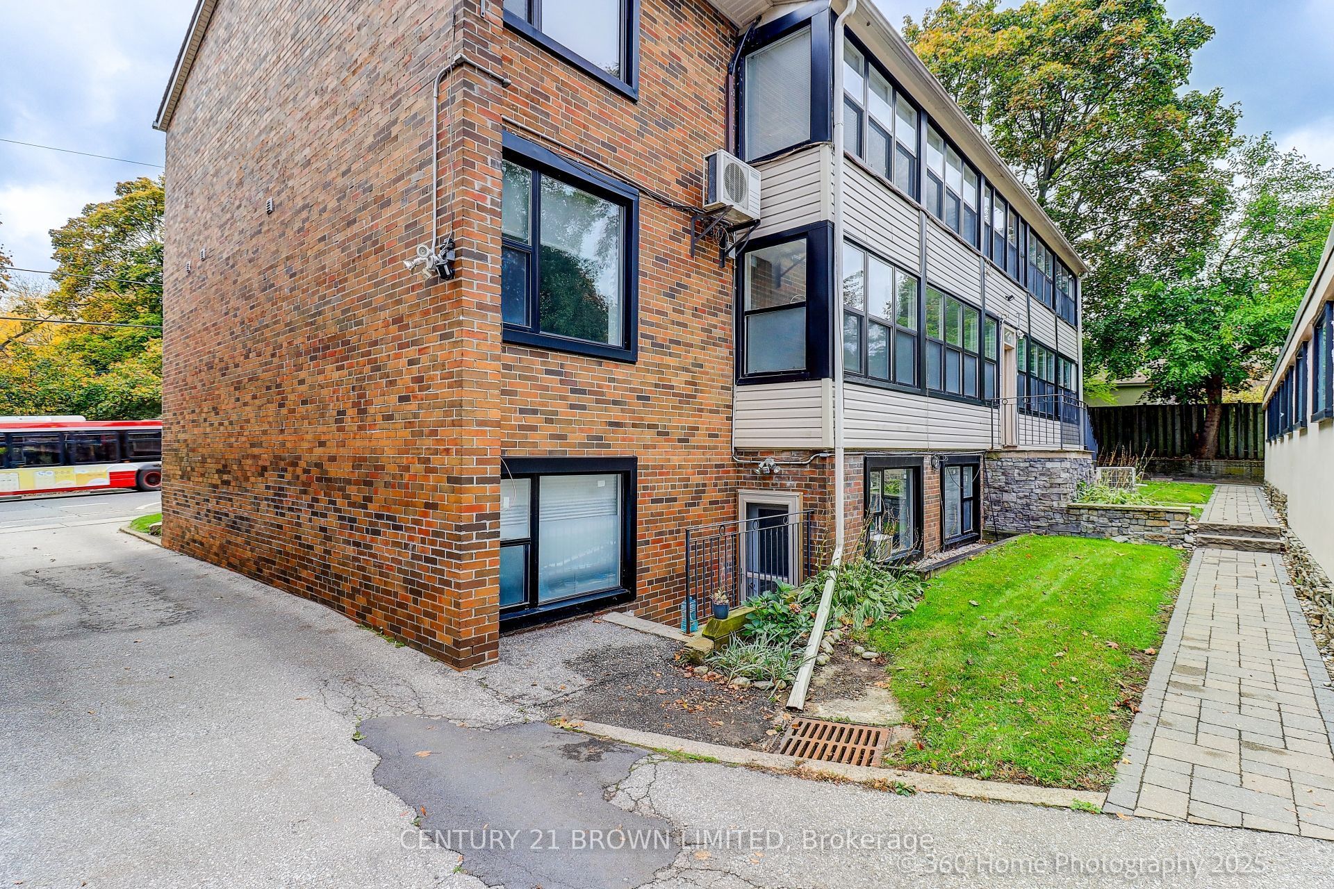 MLS #W12365181 image #28