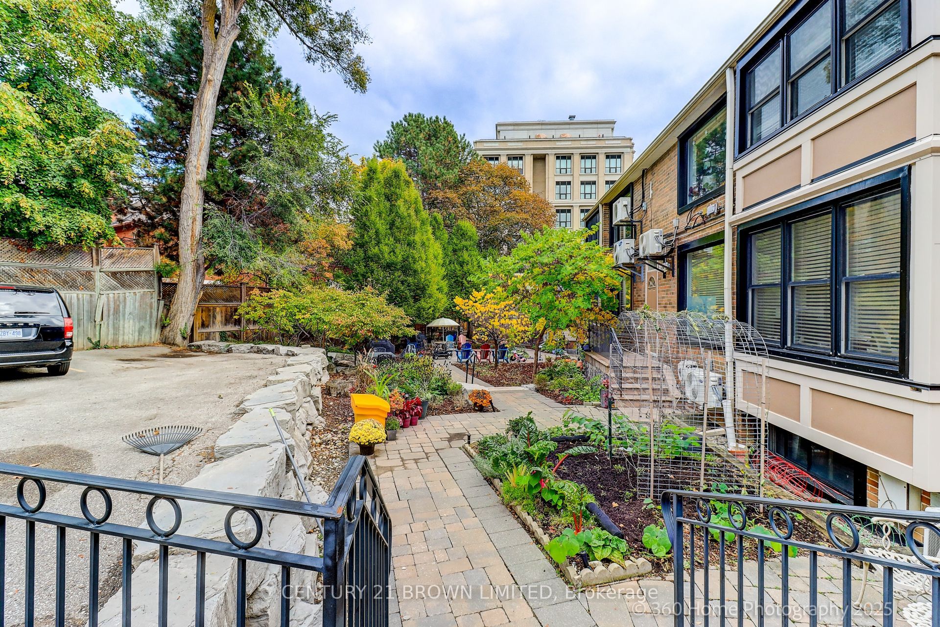 MLS #W12365181 image #29