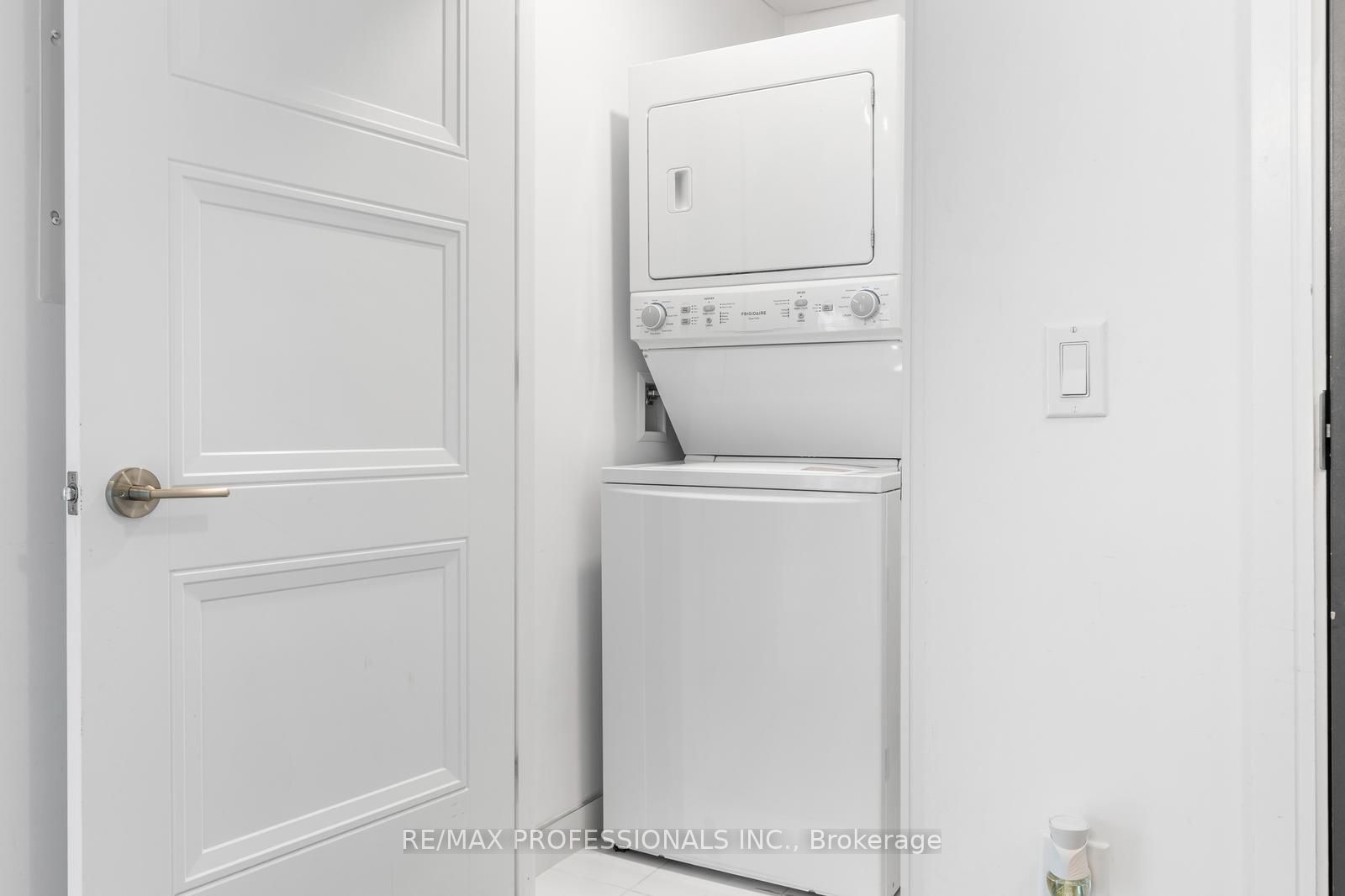 MLS #W12365184 image #16