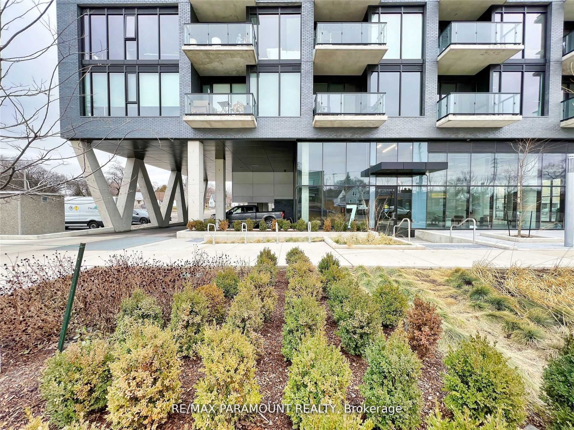 MLS #W12365344 image #2