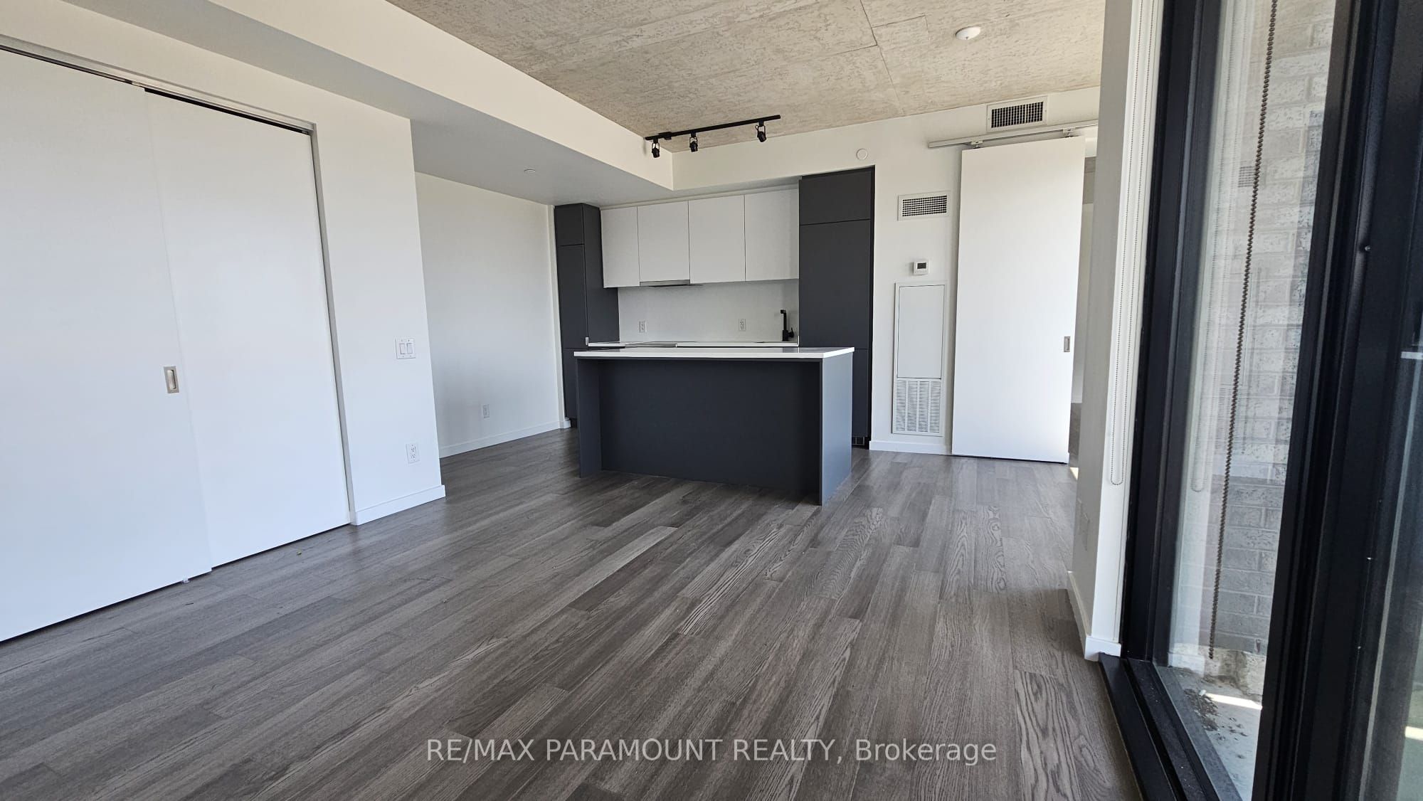 MLS #W12365344 image #3