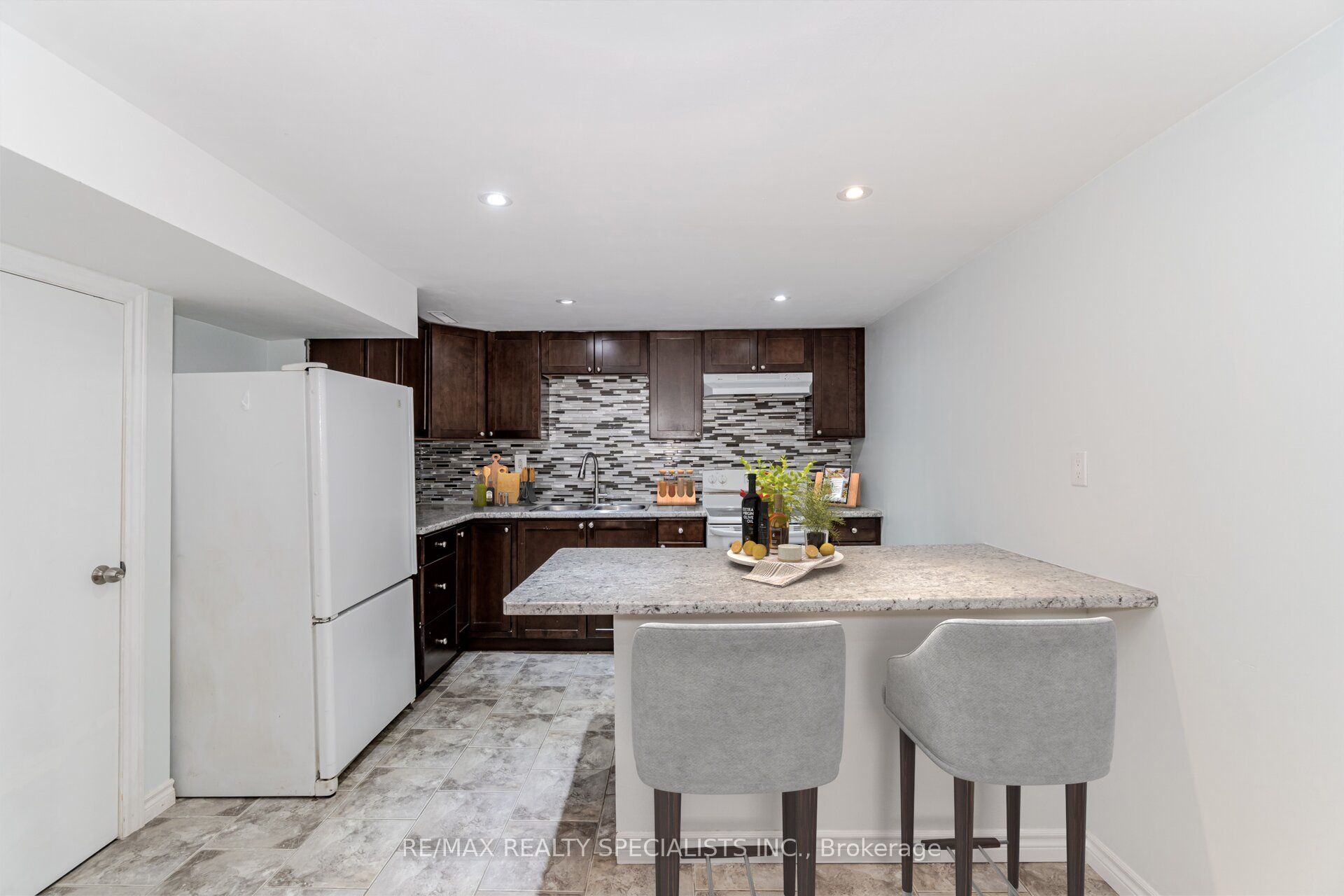 MLS #W12365353 image #3