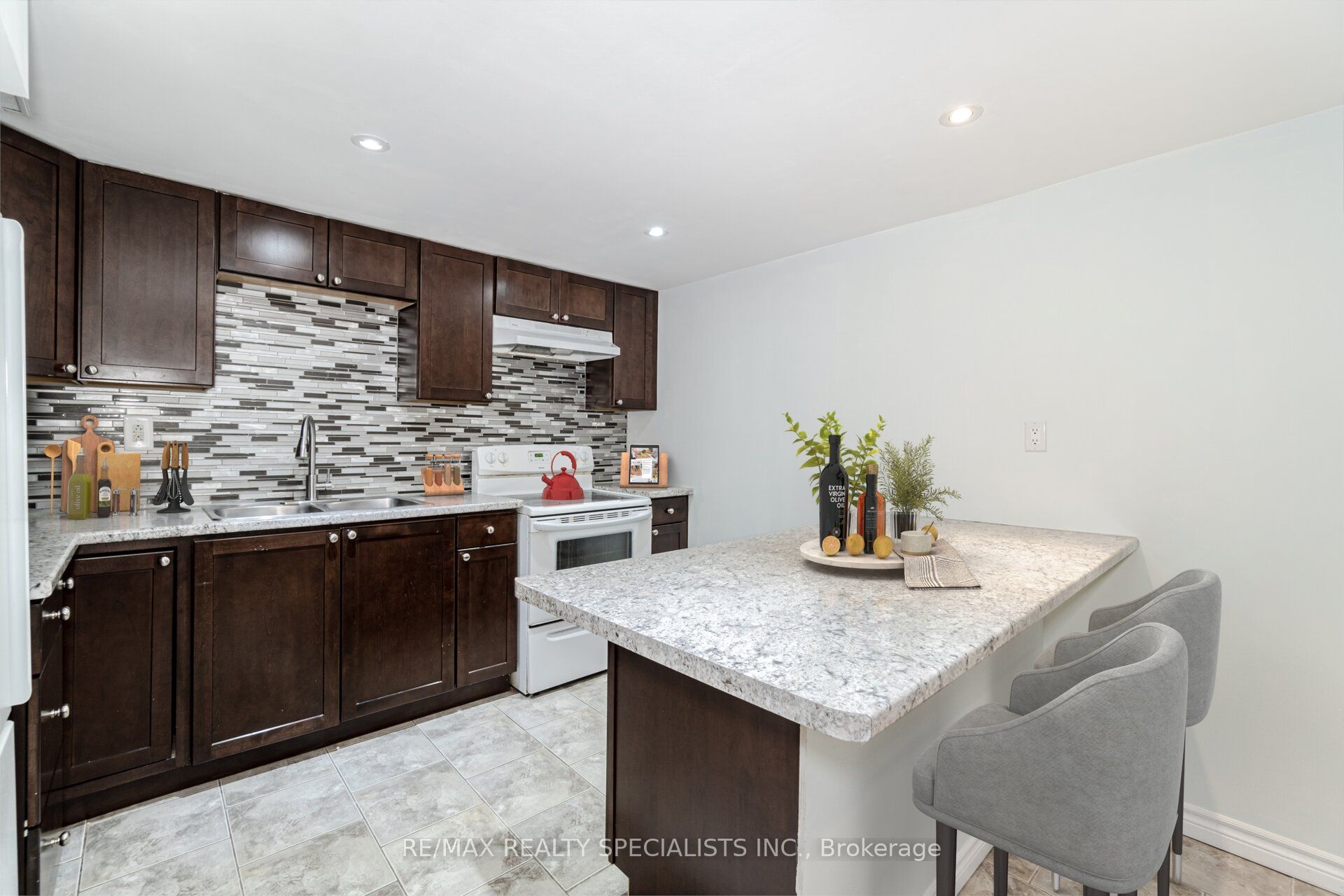 MLS #W12365353 image #4