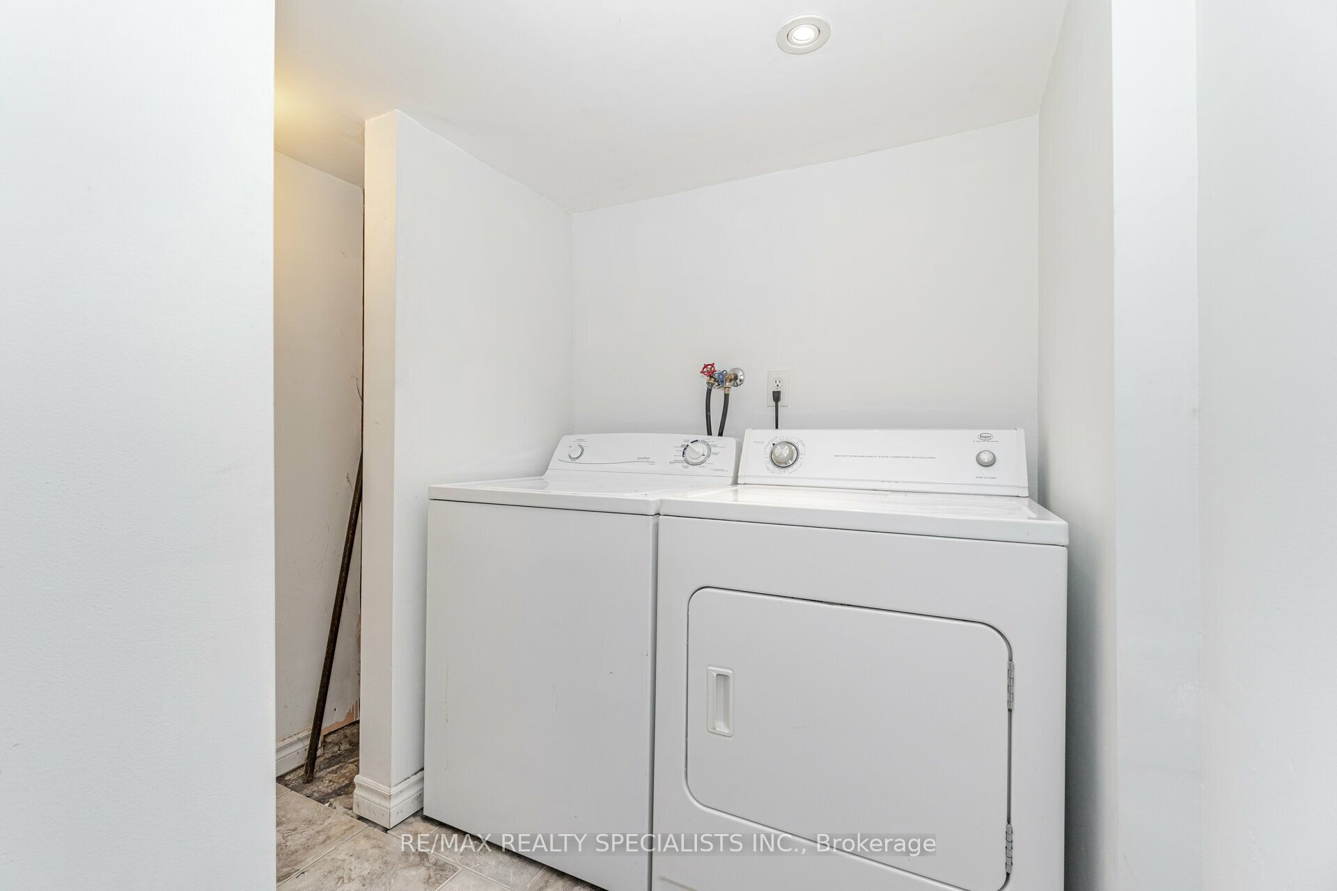 MLS #W12365353 image #7