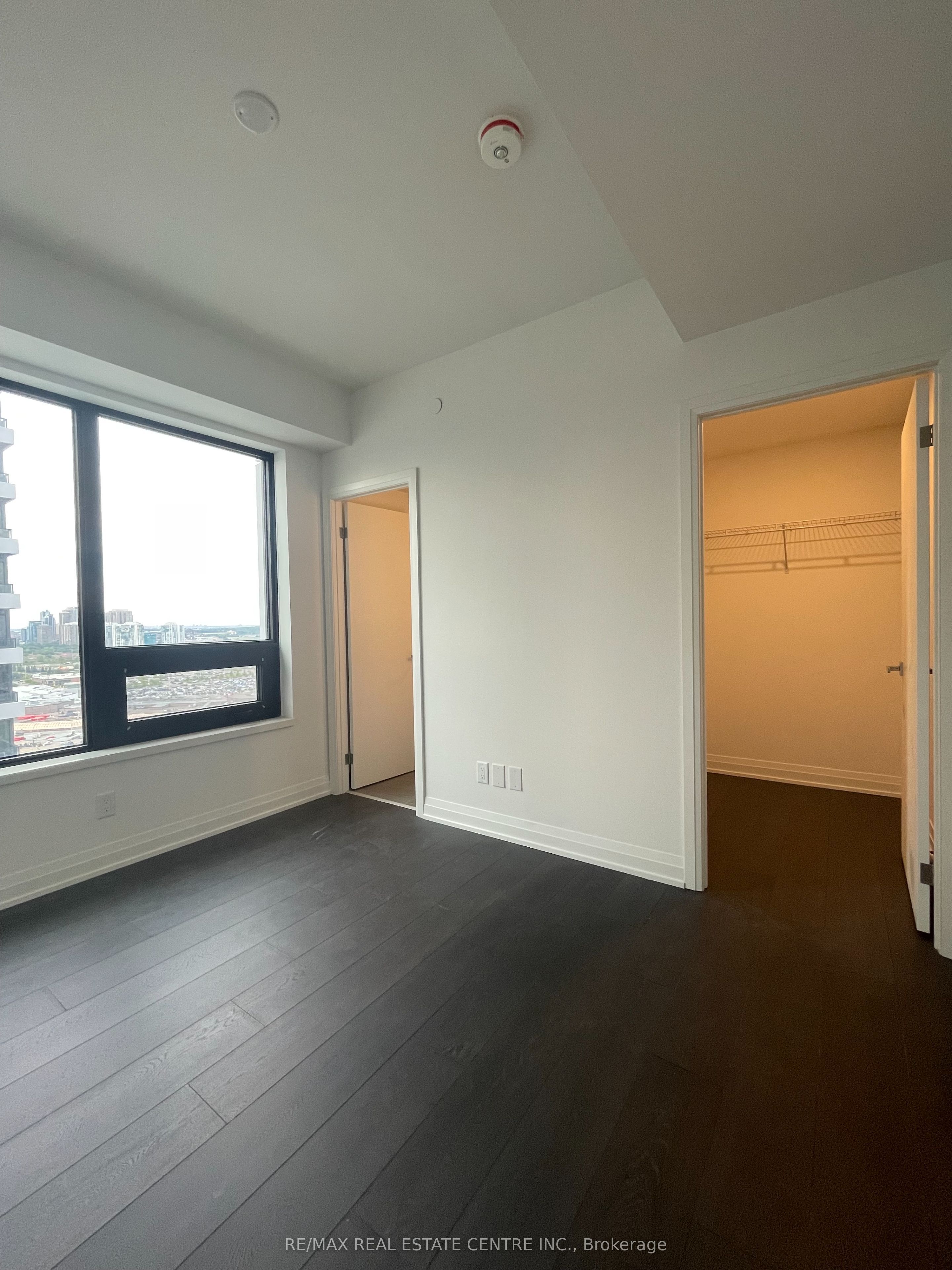 MLS #W12365440 image #12