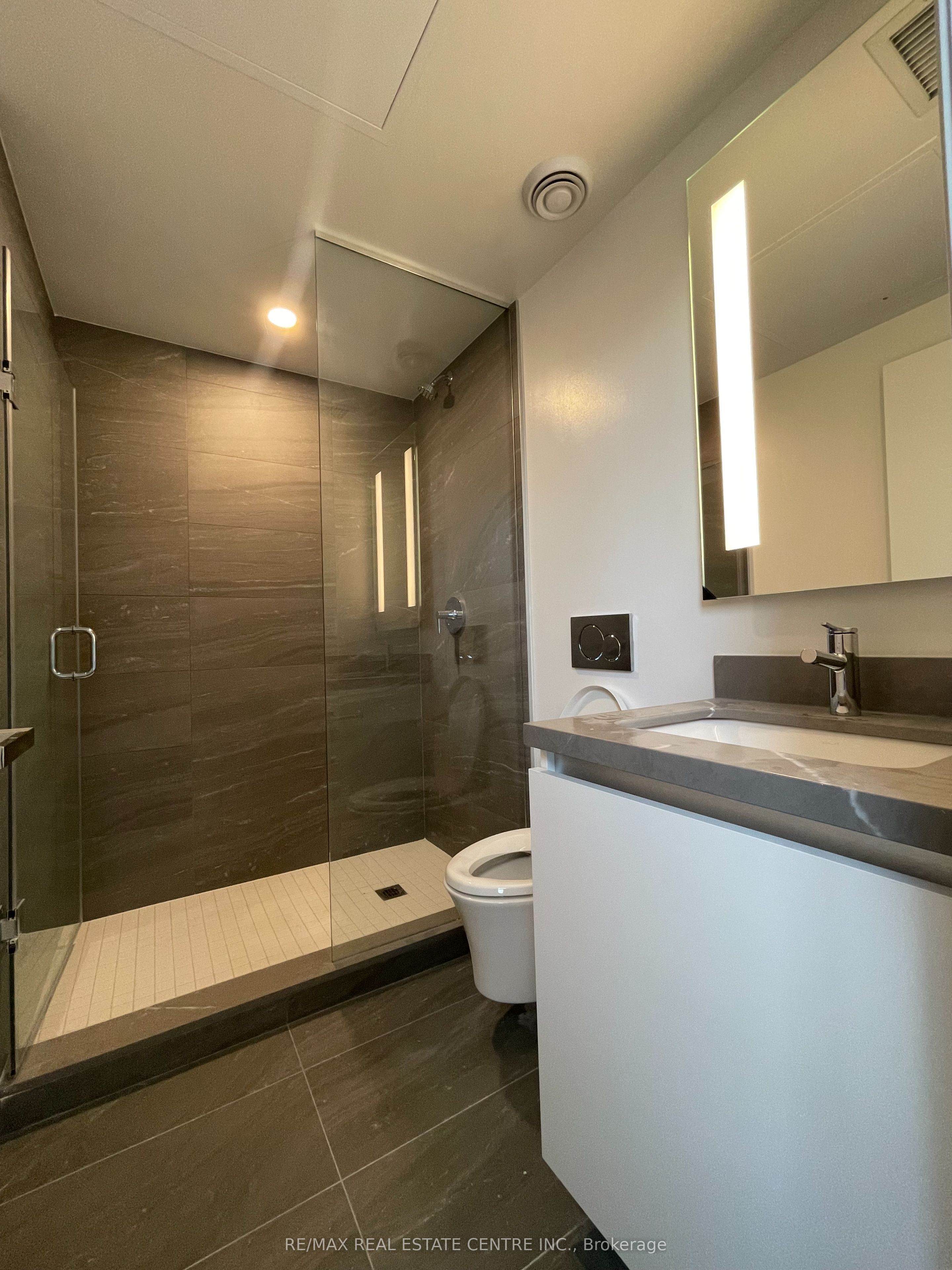 MLS #W12365440 image #14