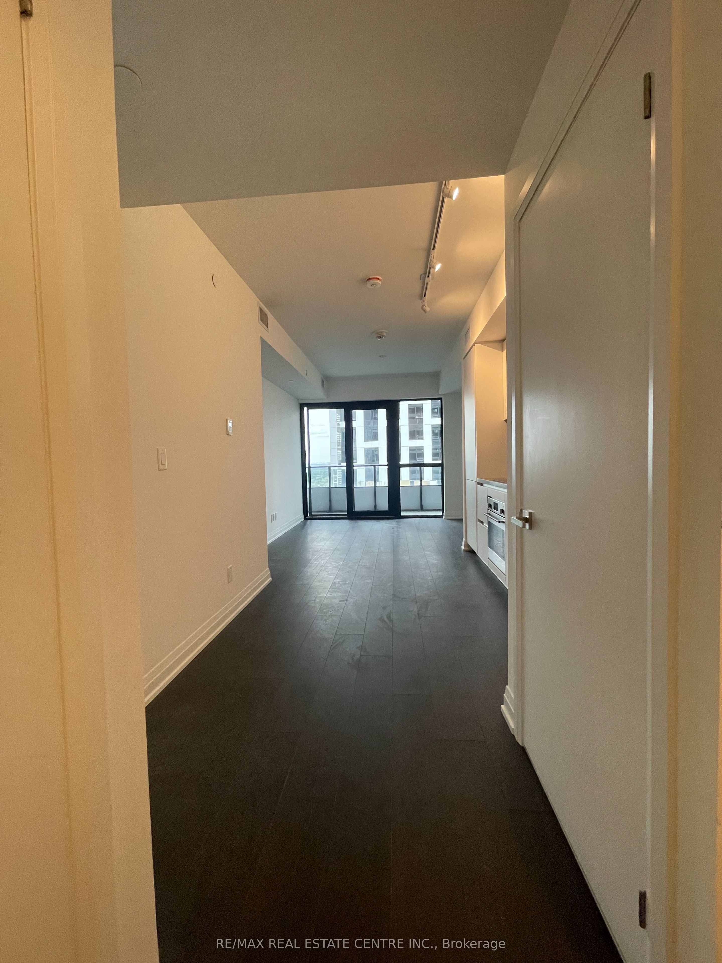 MLS #W12365440 image #3