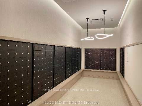 MLS #W12365440 image #32