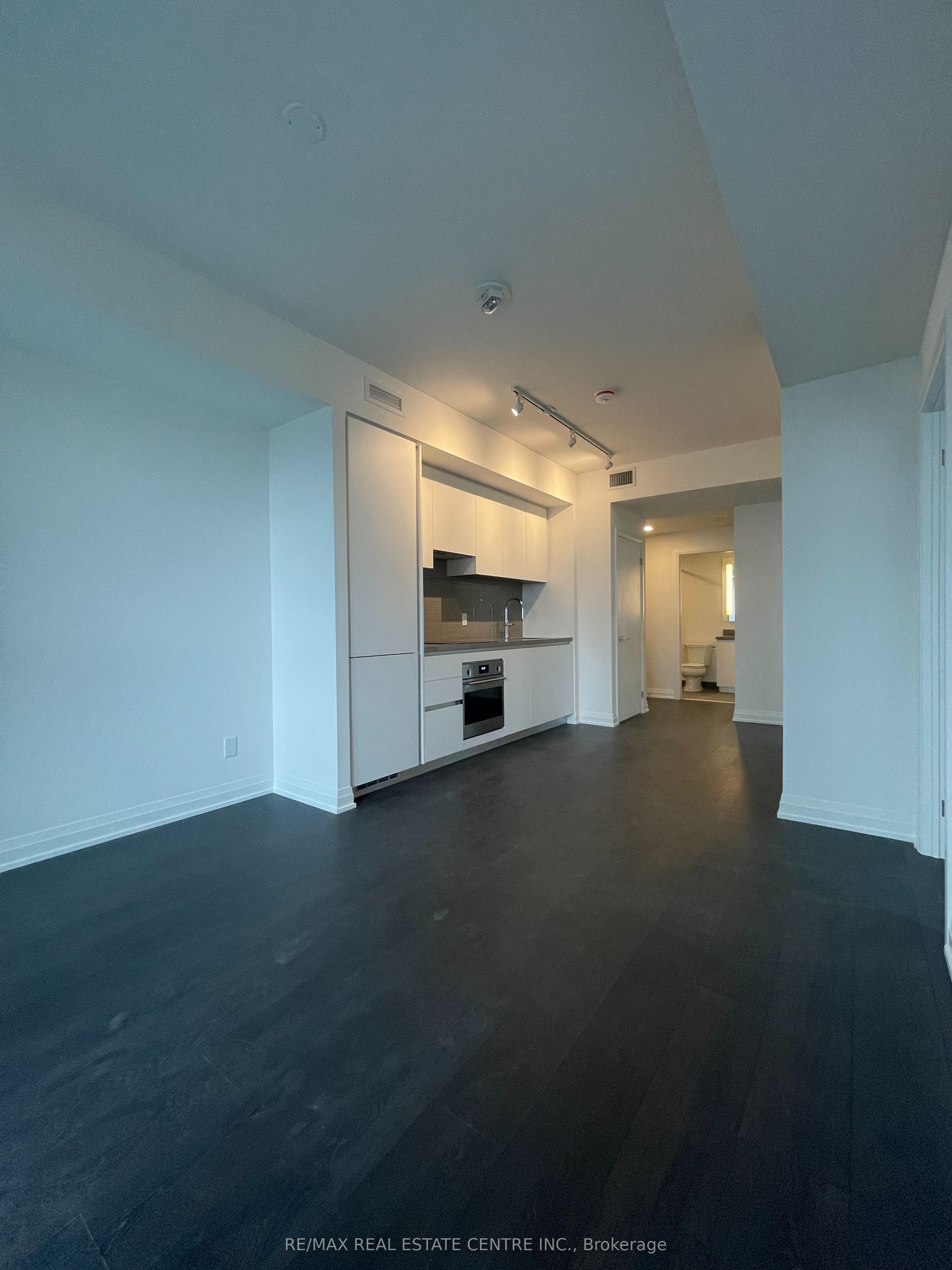 MLS #W12365440 image #7