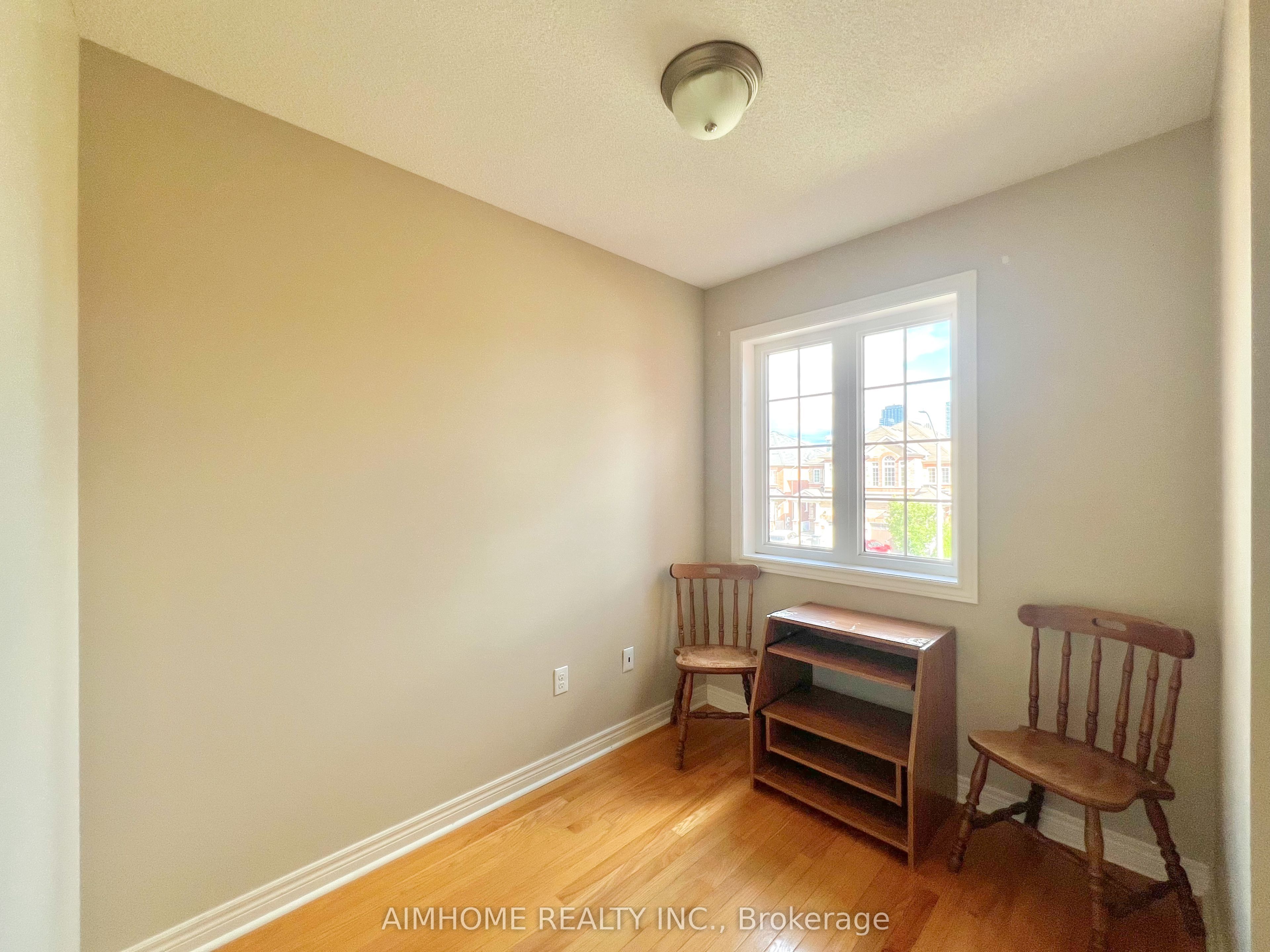 MLS #W12365579 image #16