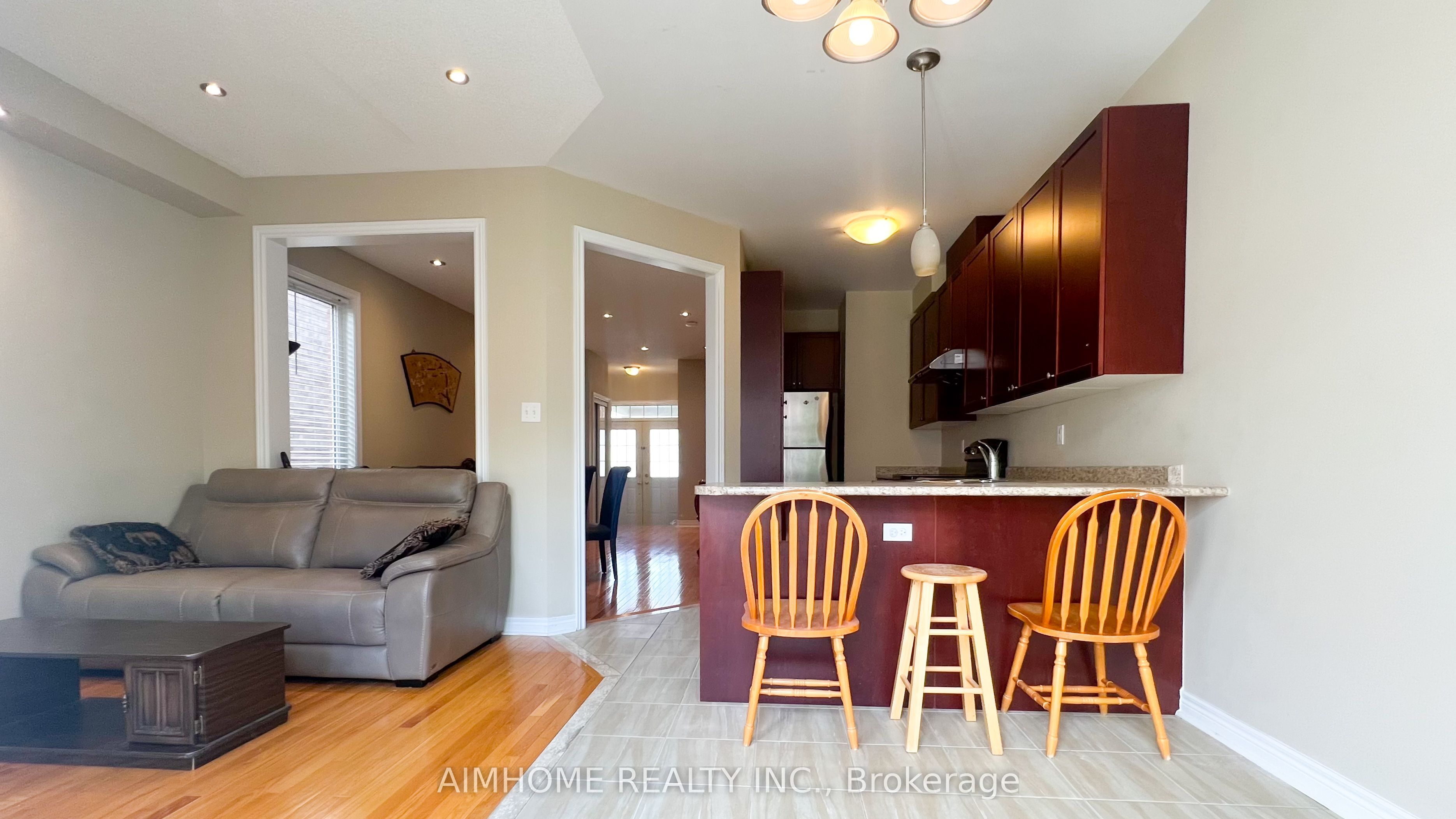 MLS #W12365579 image #4