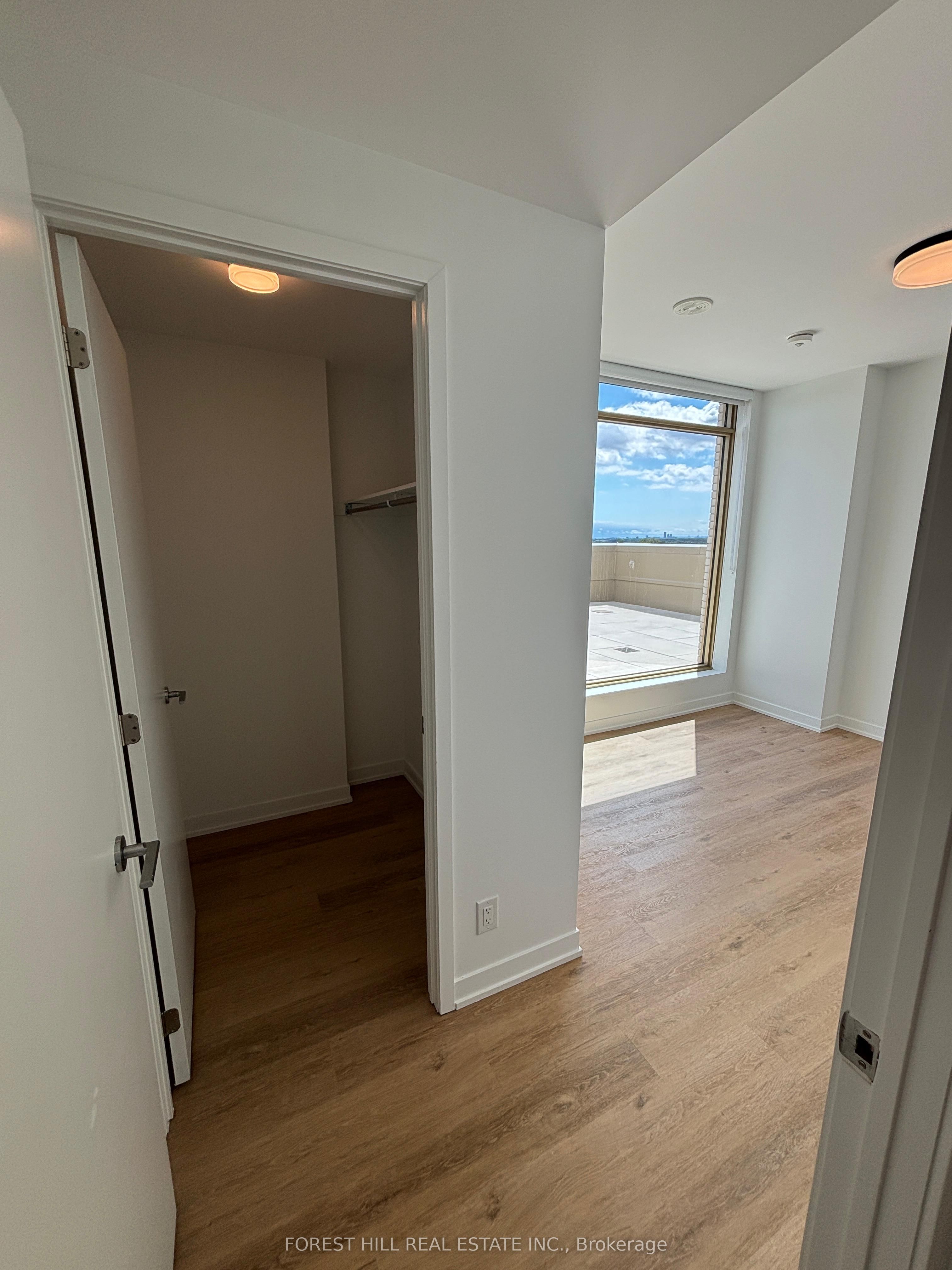 MLS #W12365643 image #11