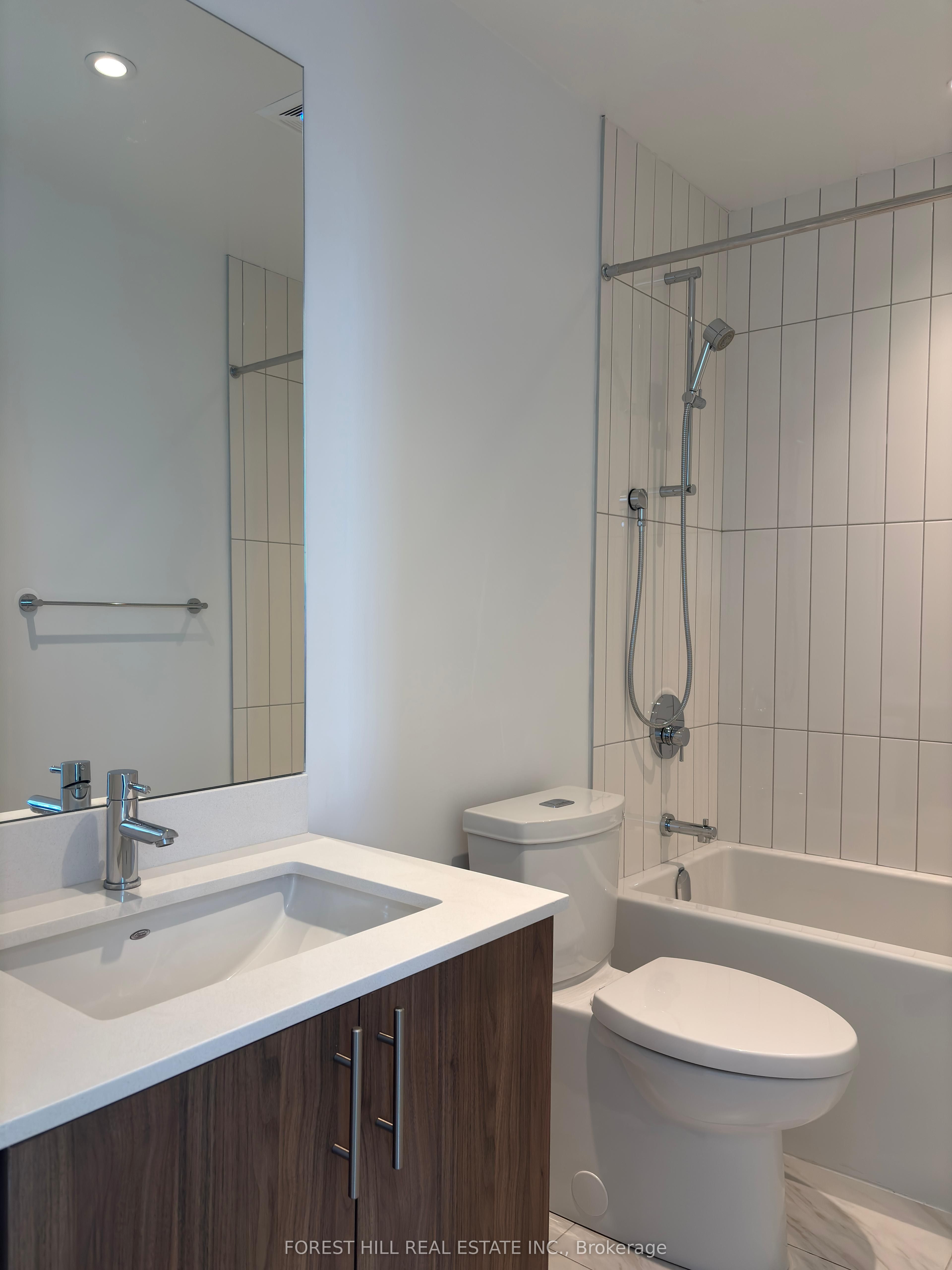 MLS #W12365643 image #6