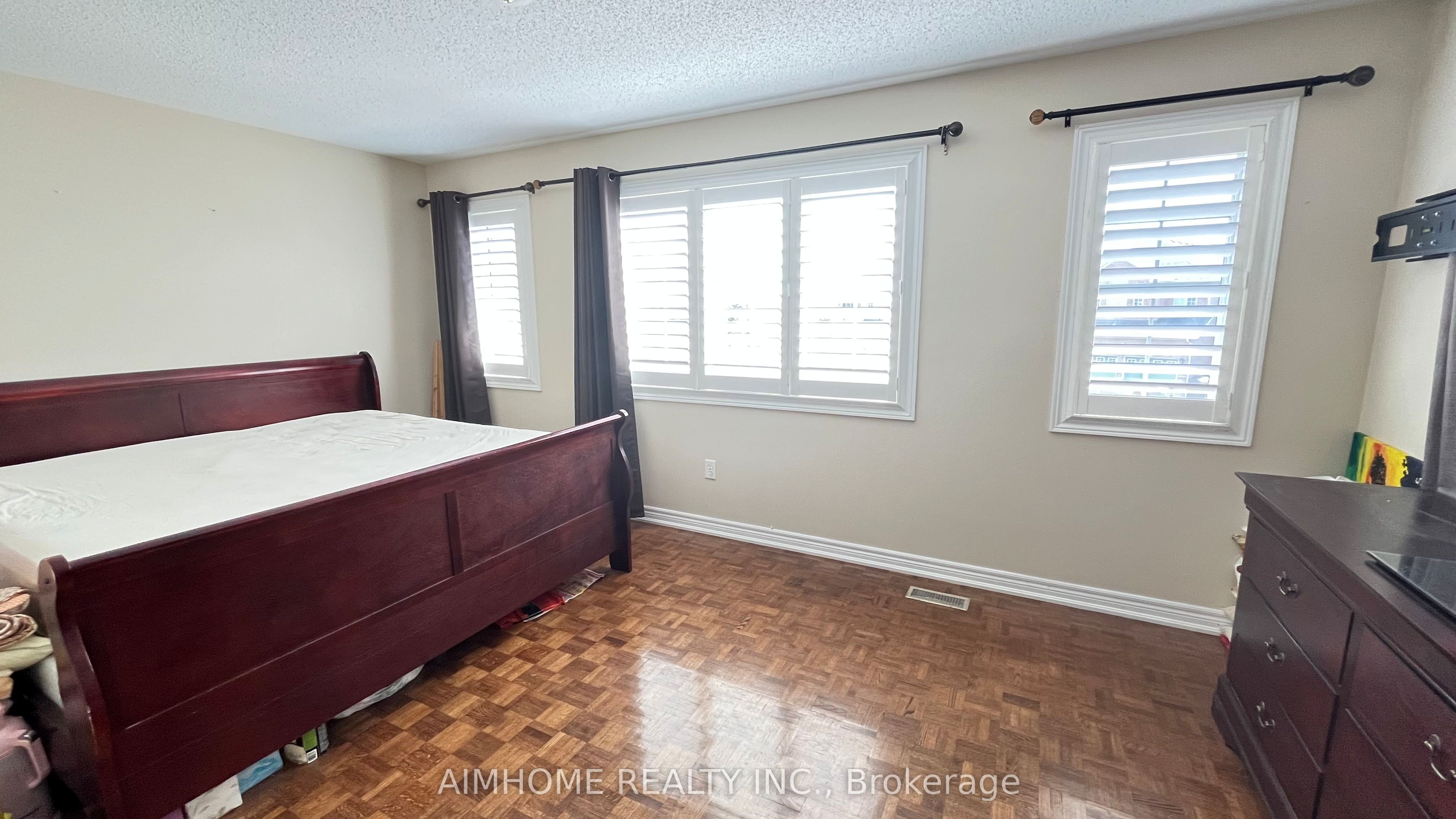 MLS #W12365782 image #12