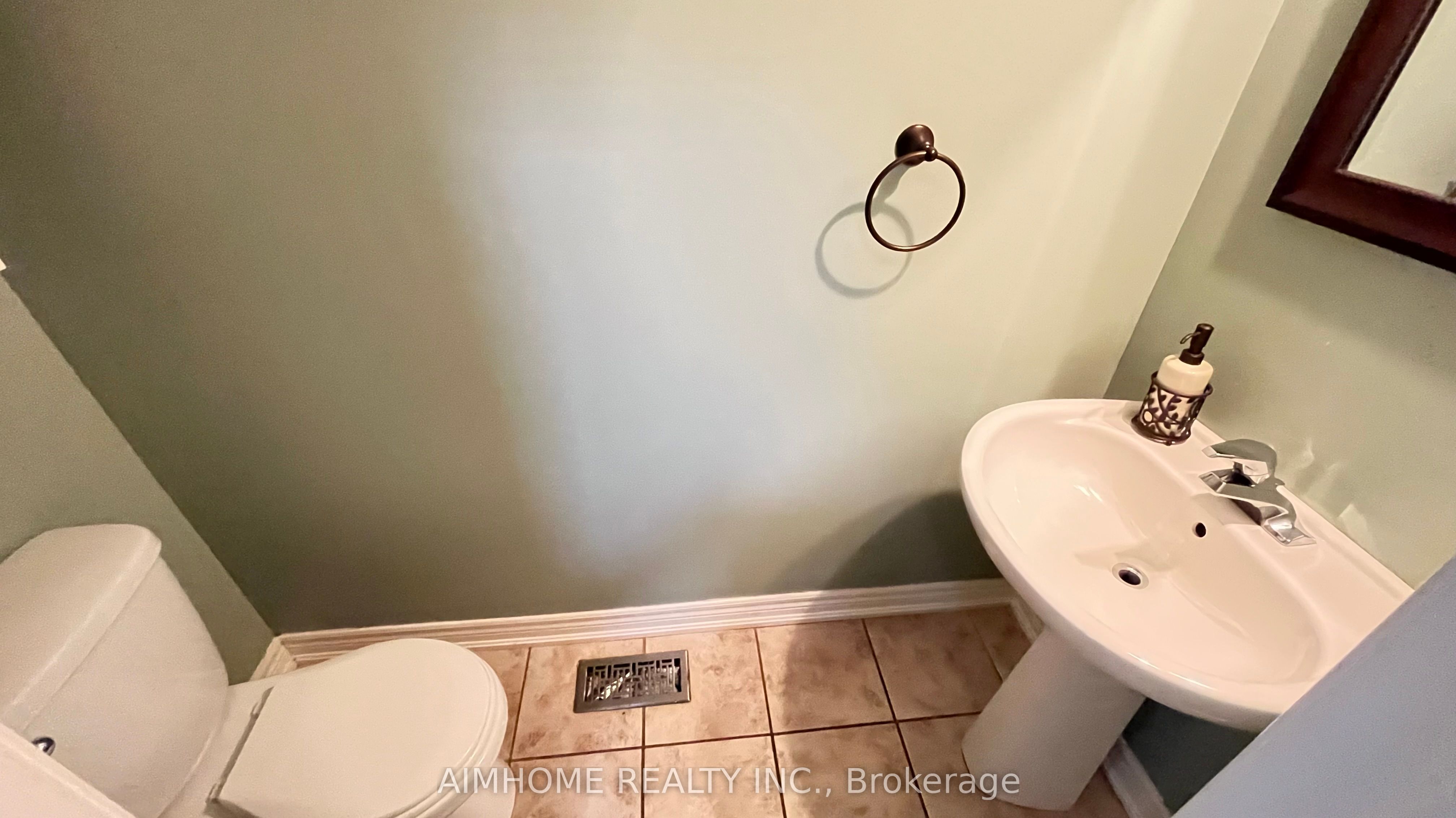 MLS #W12365782 image #6