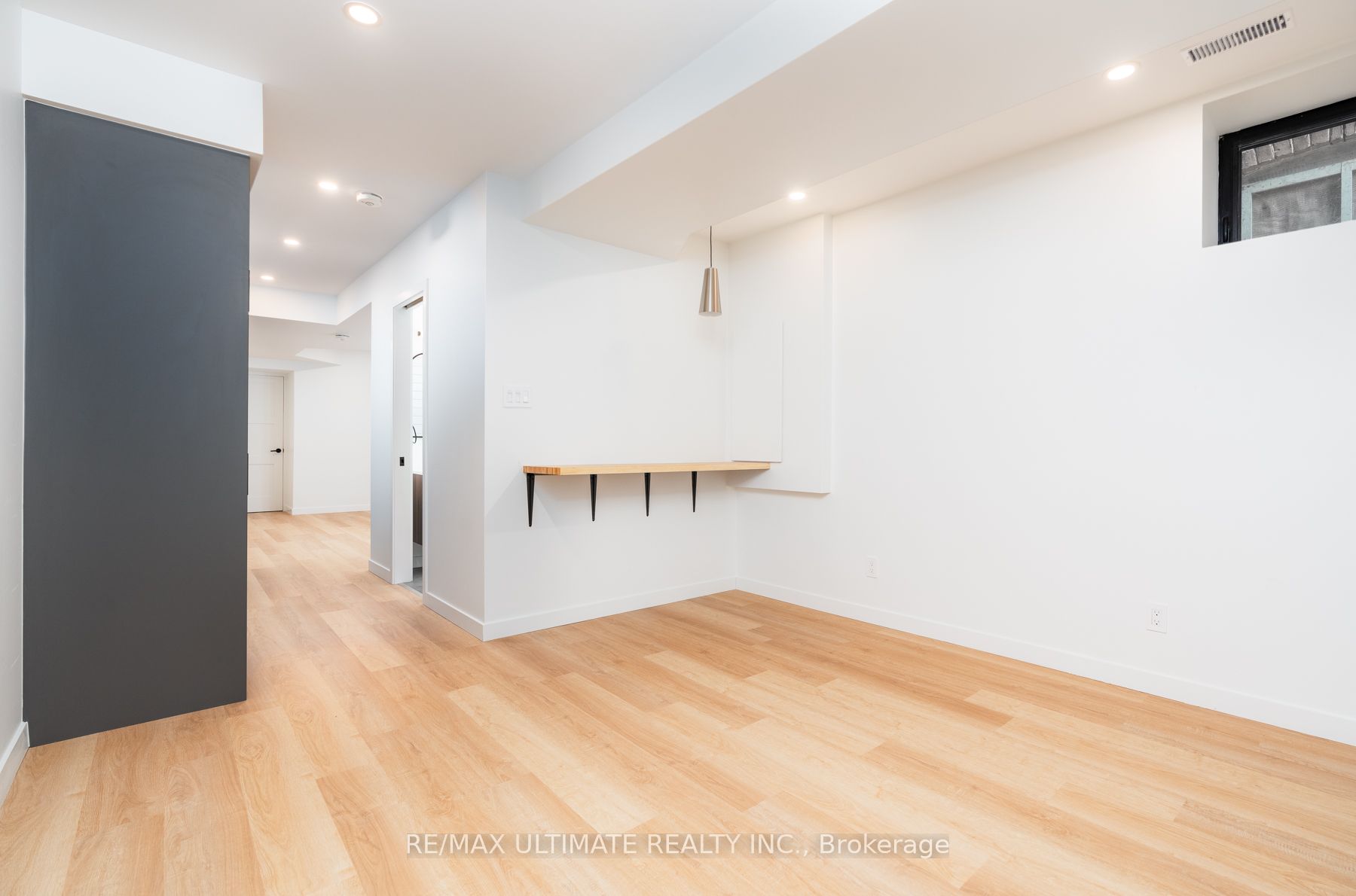 MLS #W12366239 image #13