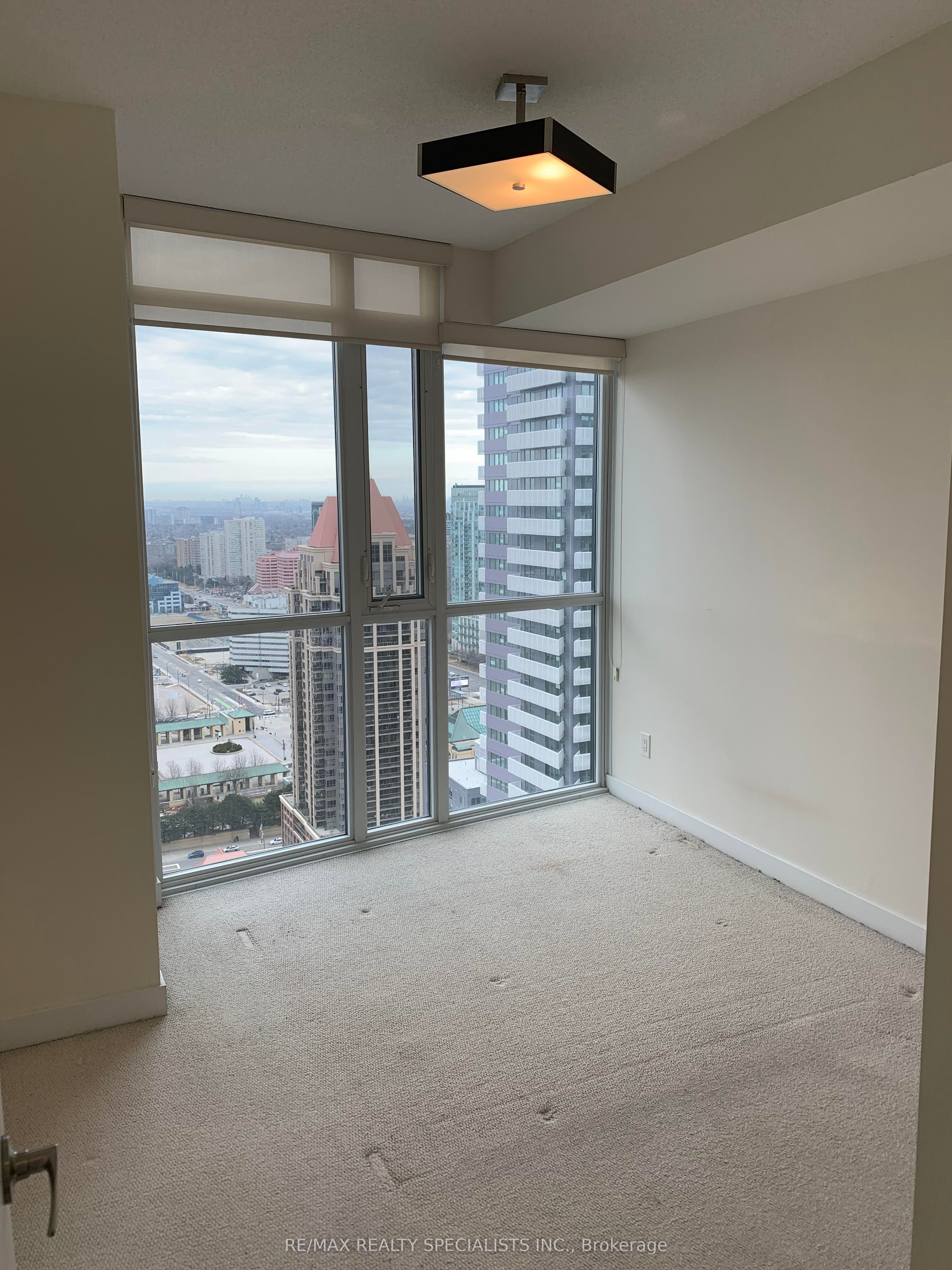 MLS #W12366352 image #1