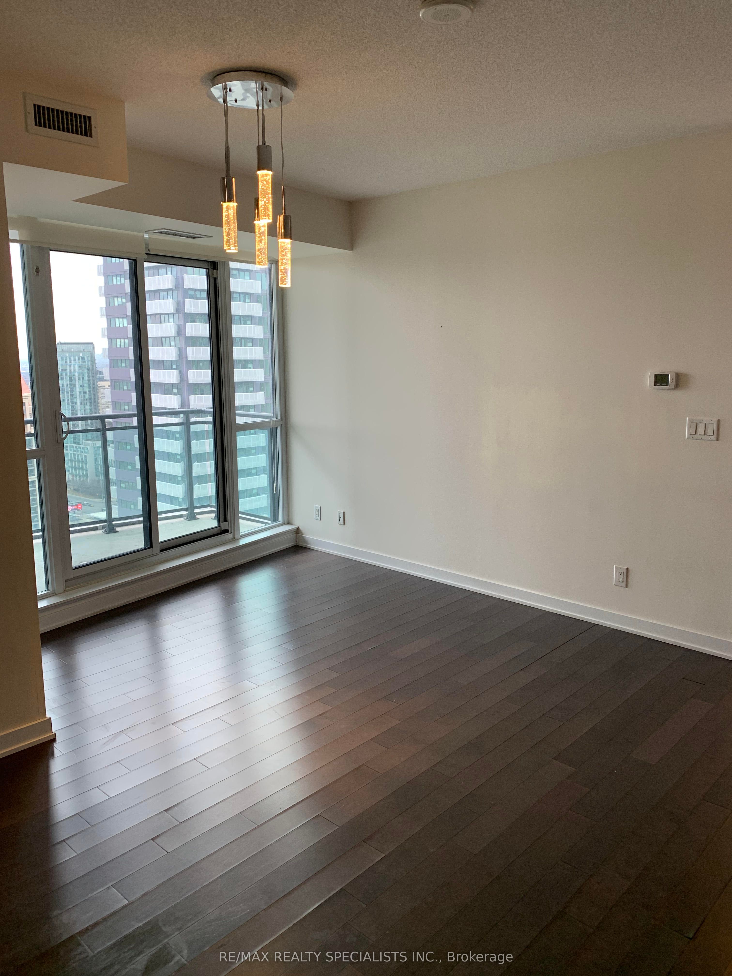 MLS #W12366352 image #4