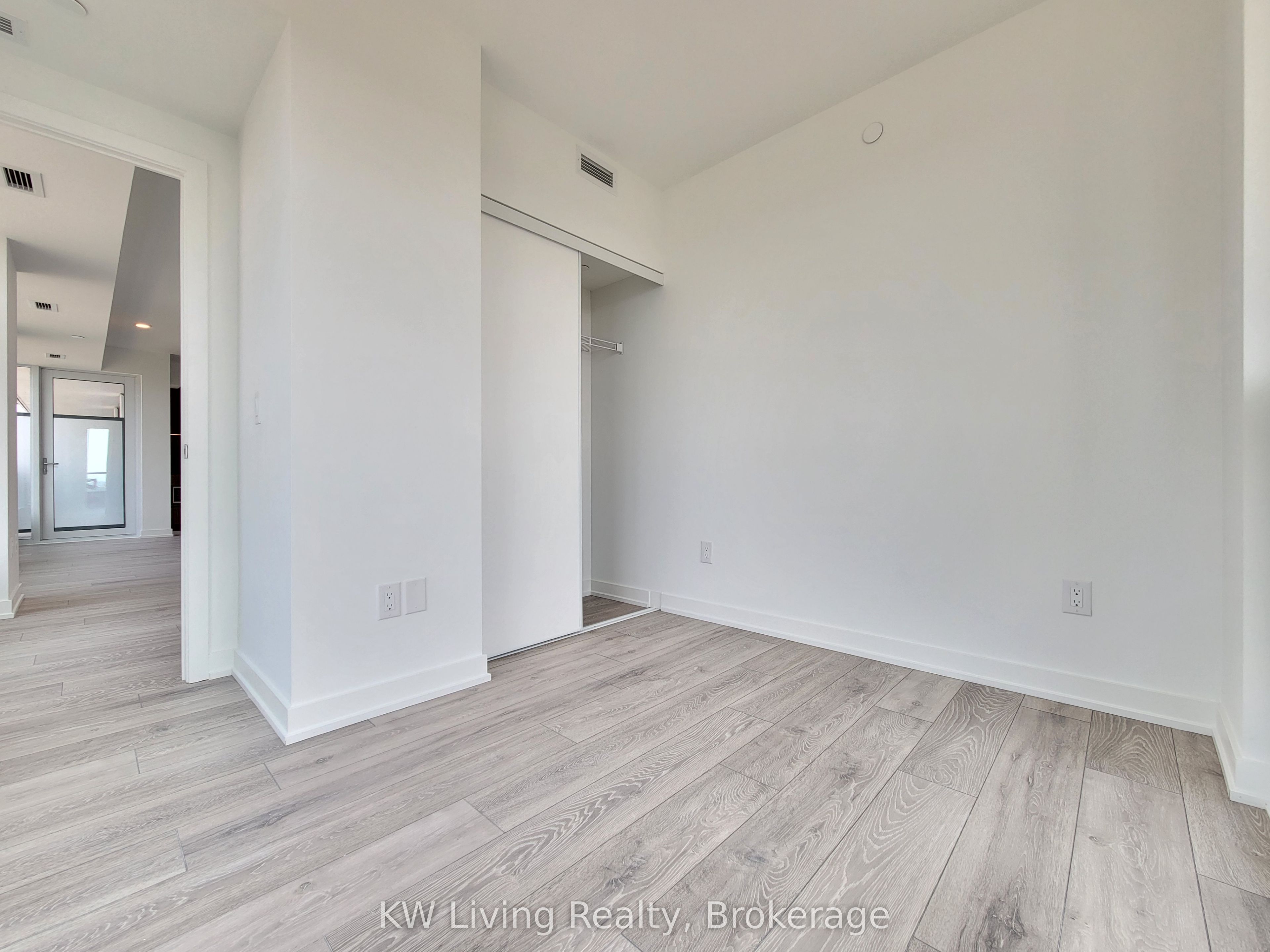 MLS #W12366843 image #7