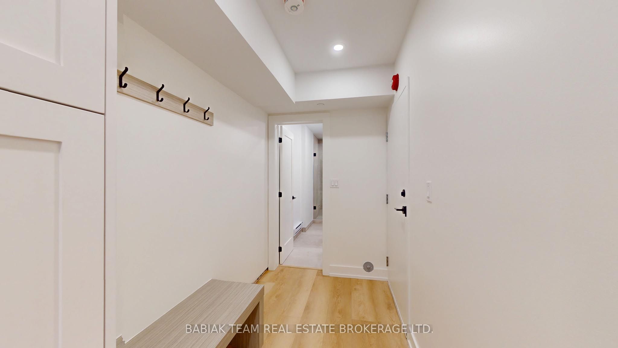 MLS #W12366920 image #1