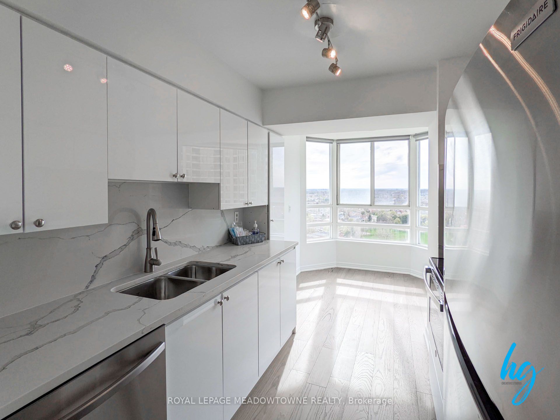 MLS #W12366984 image #1