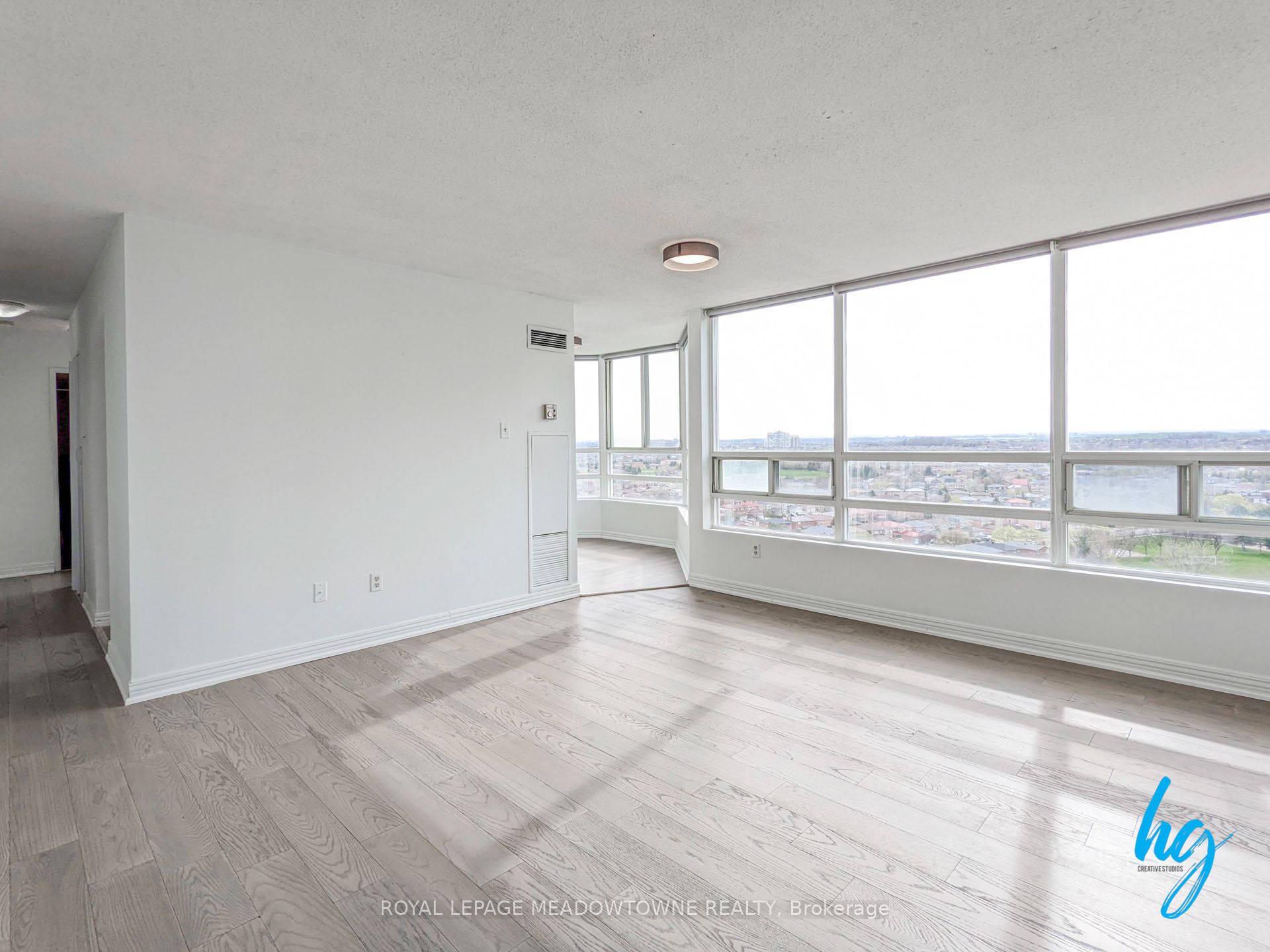 MLS #W12366984 image #3