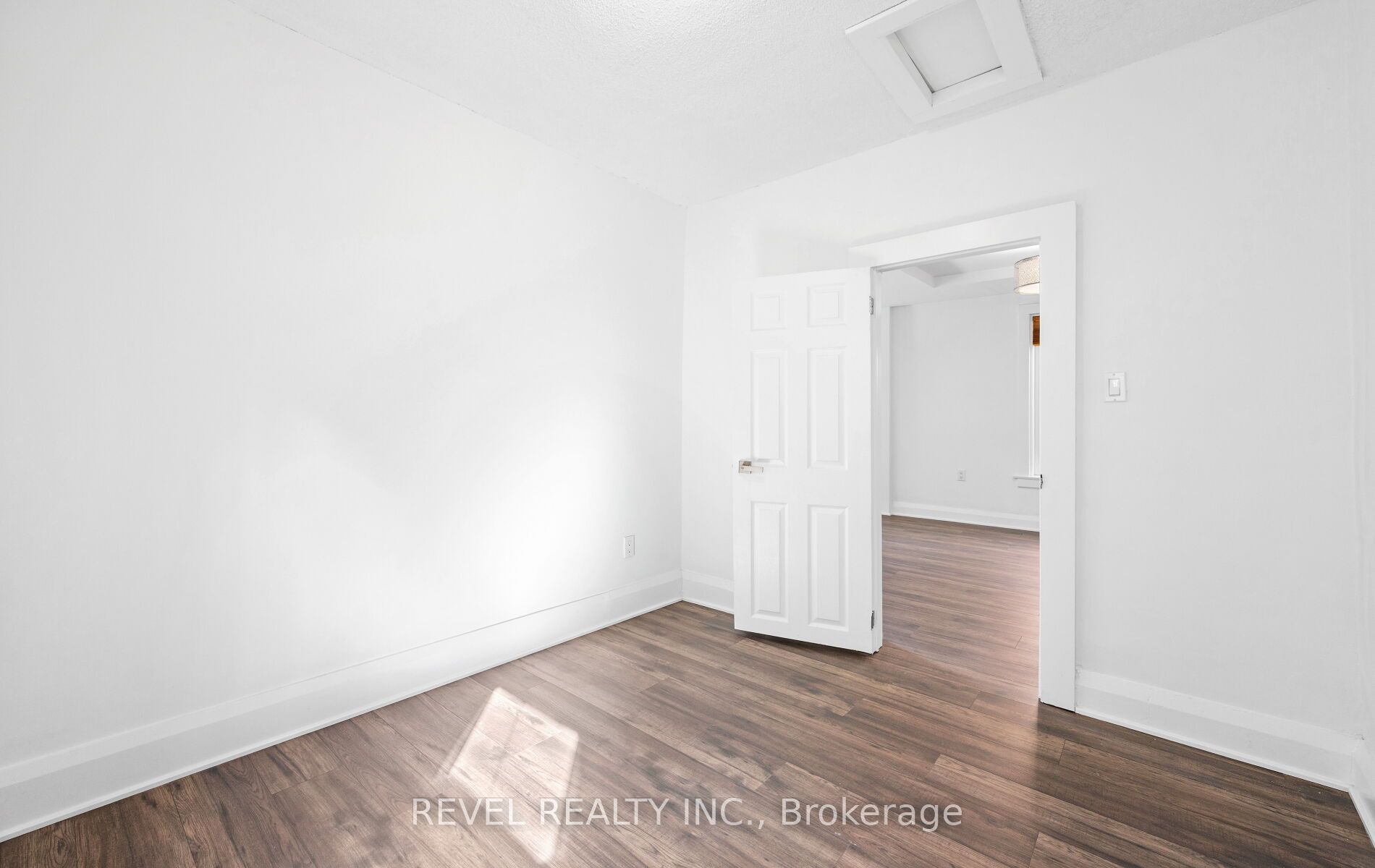 MLS #W12367303 image #16