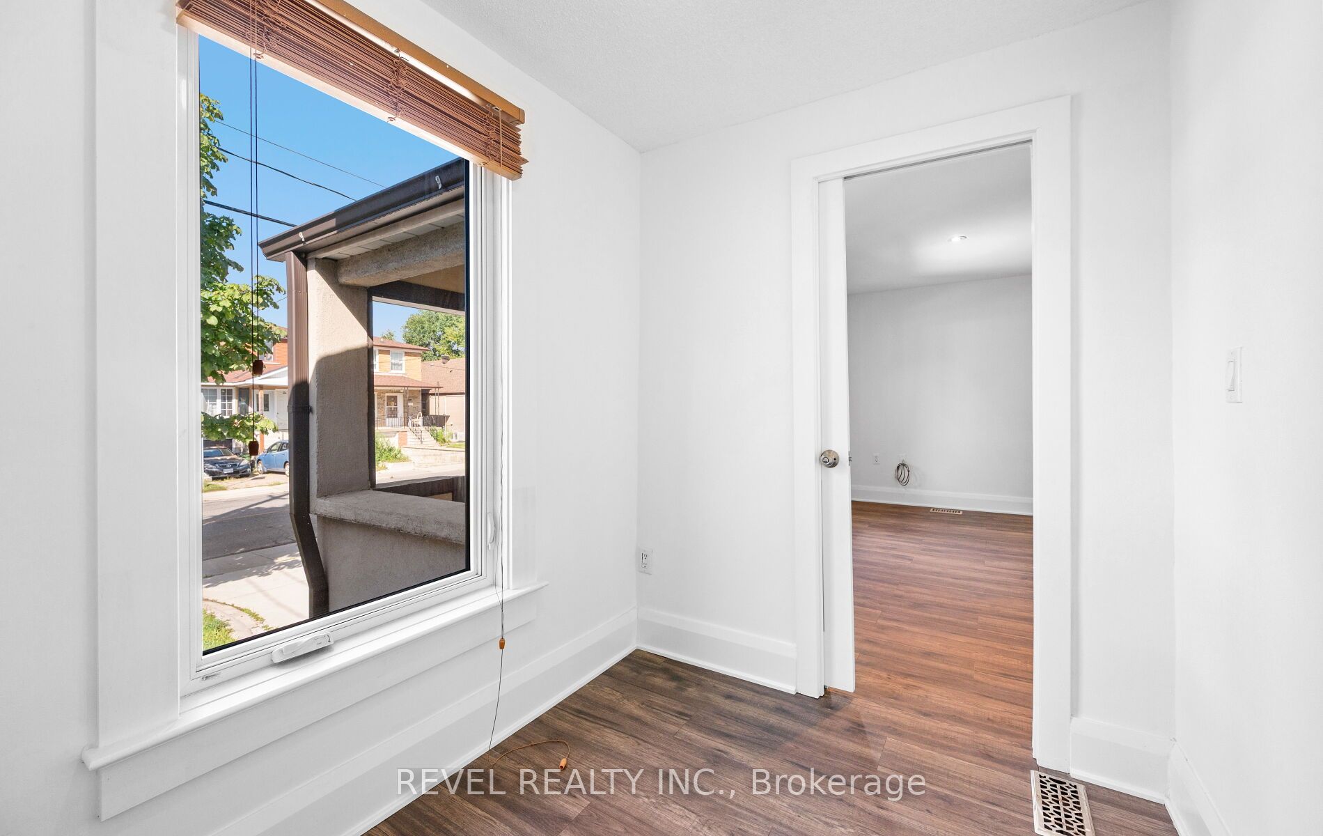 MLS #W12367303 image #18