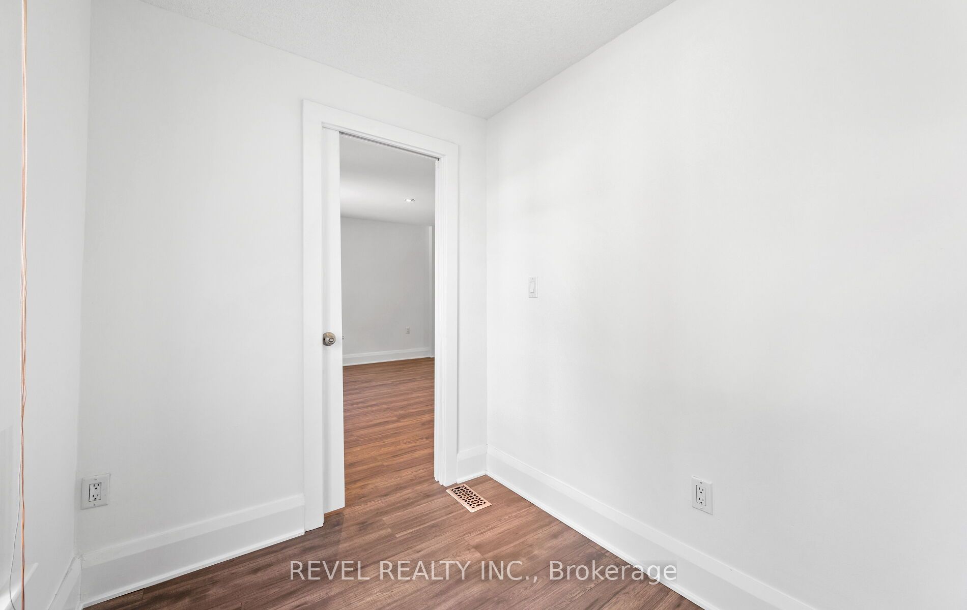 MLS #W12367303 image #19