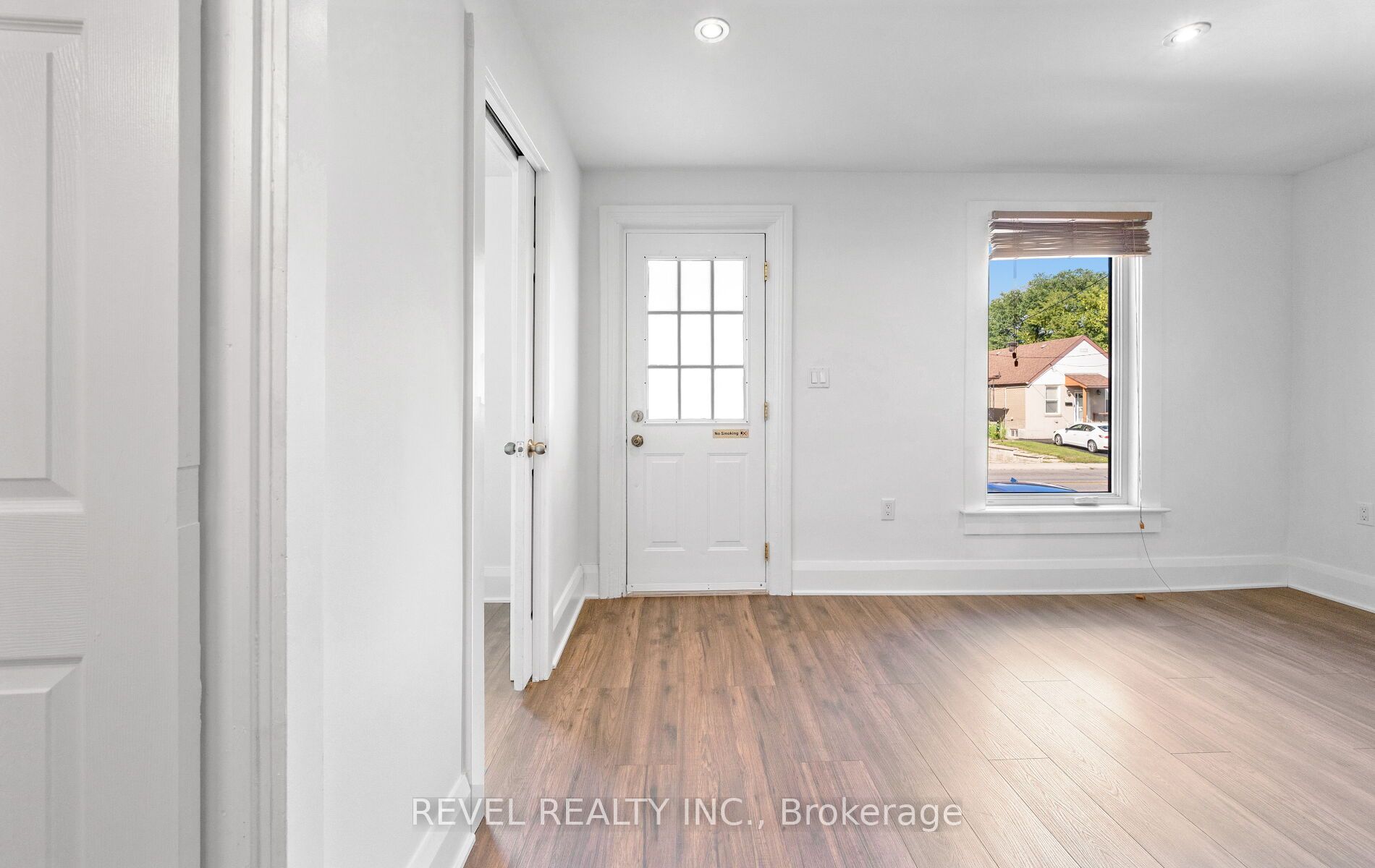 MLS #W12367303 image #3