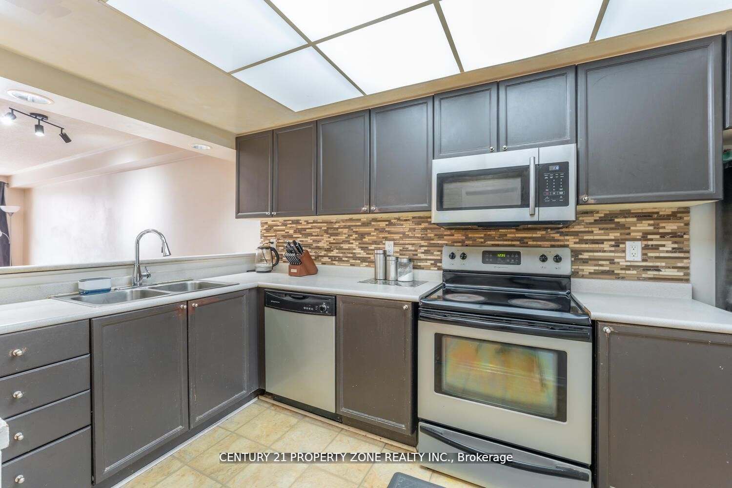 MLS #W12367395 image #11