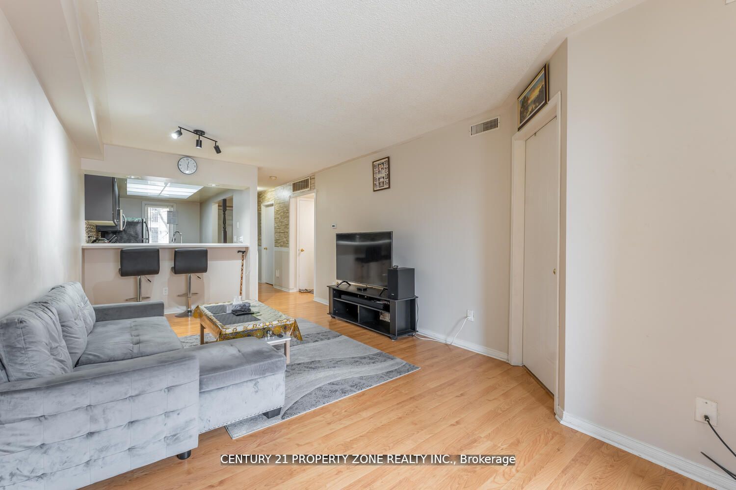 MLS #W12367395 image #18