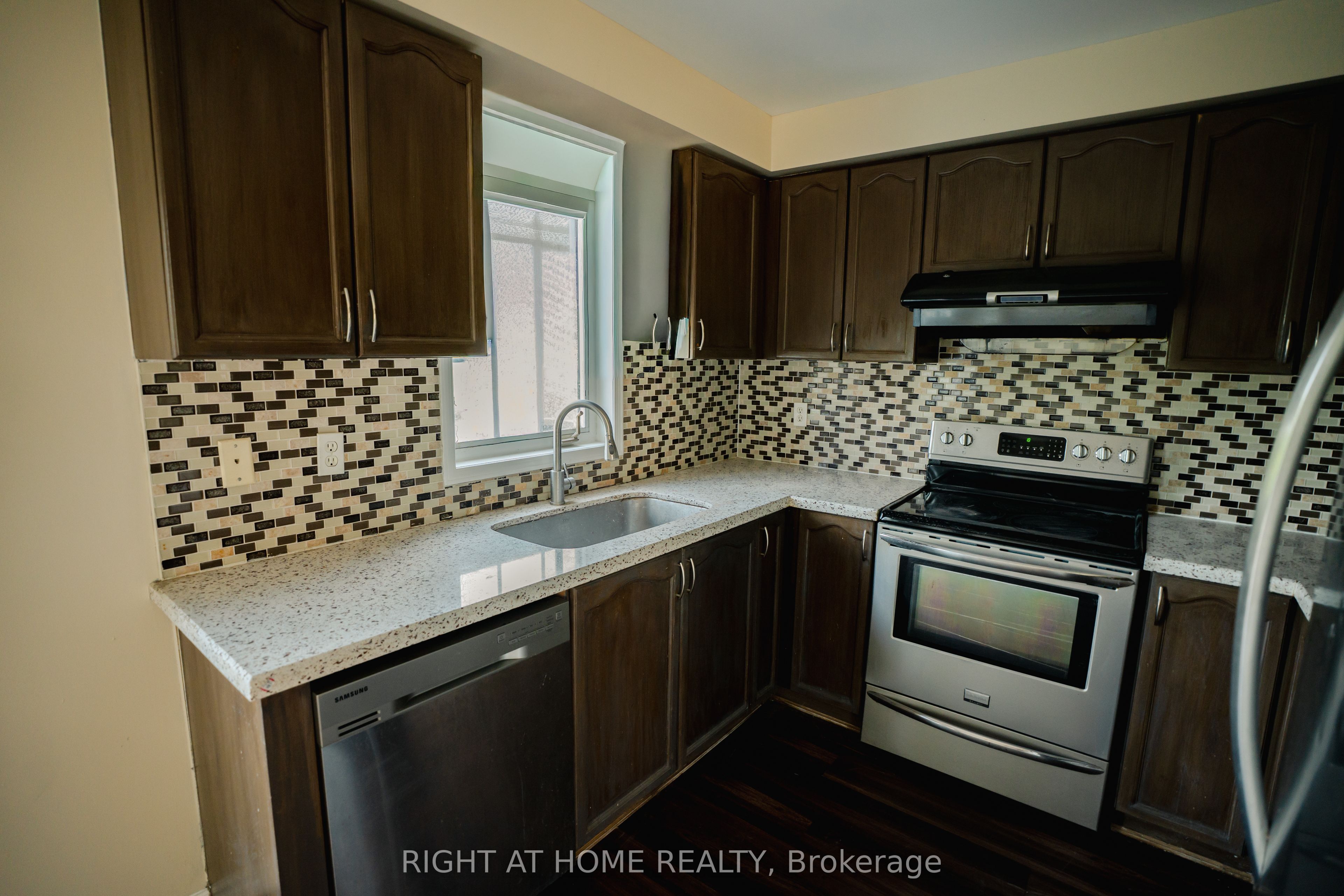 MLS #W12368364 image #15