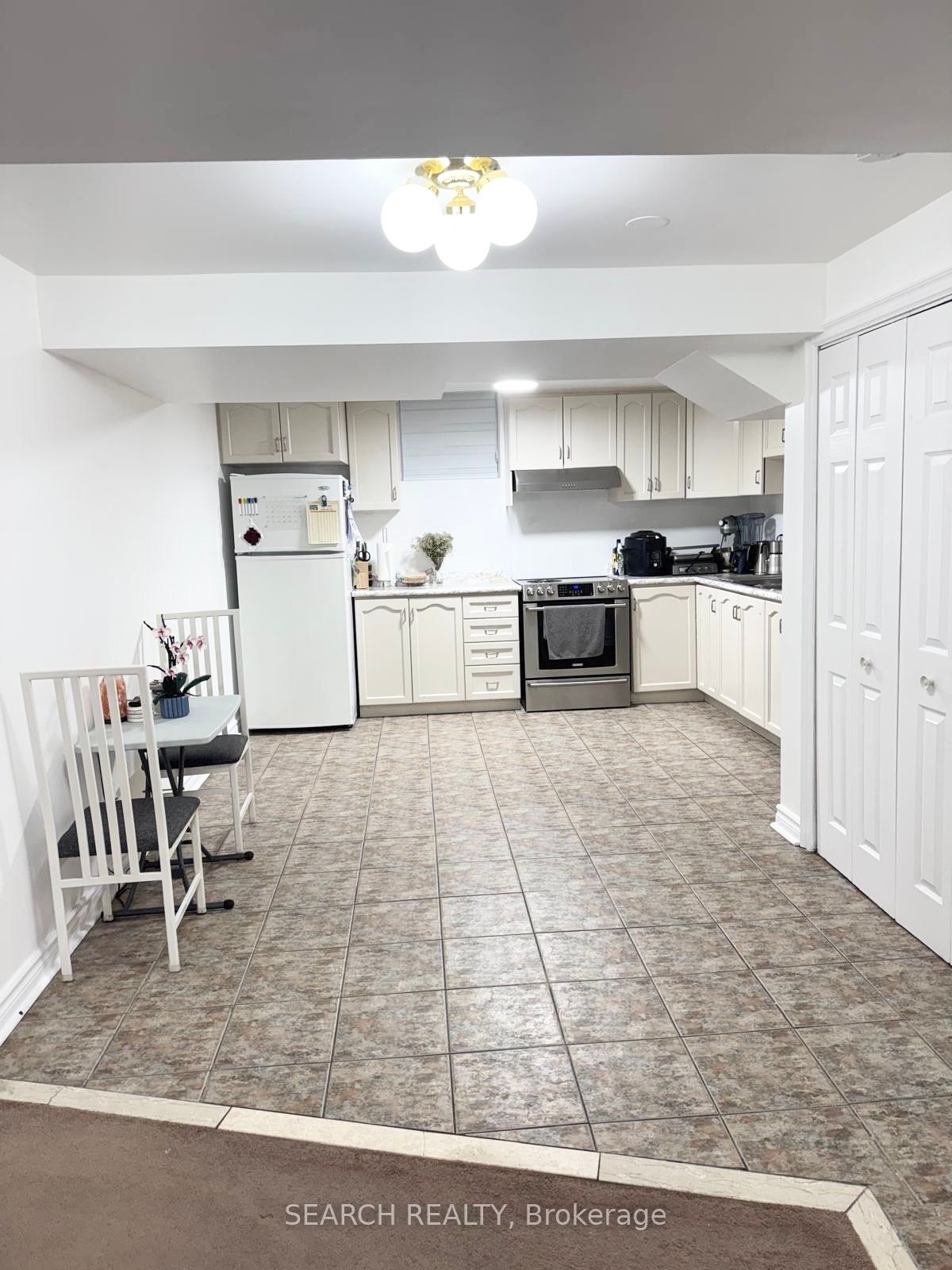 MLS #W12369263 image #2