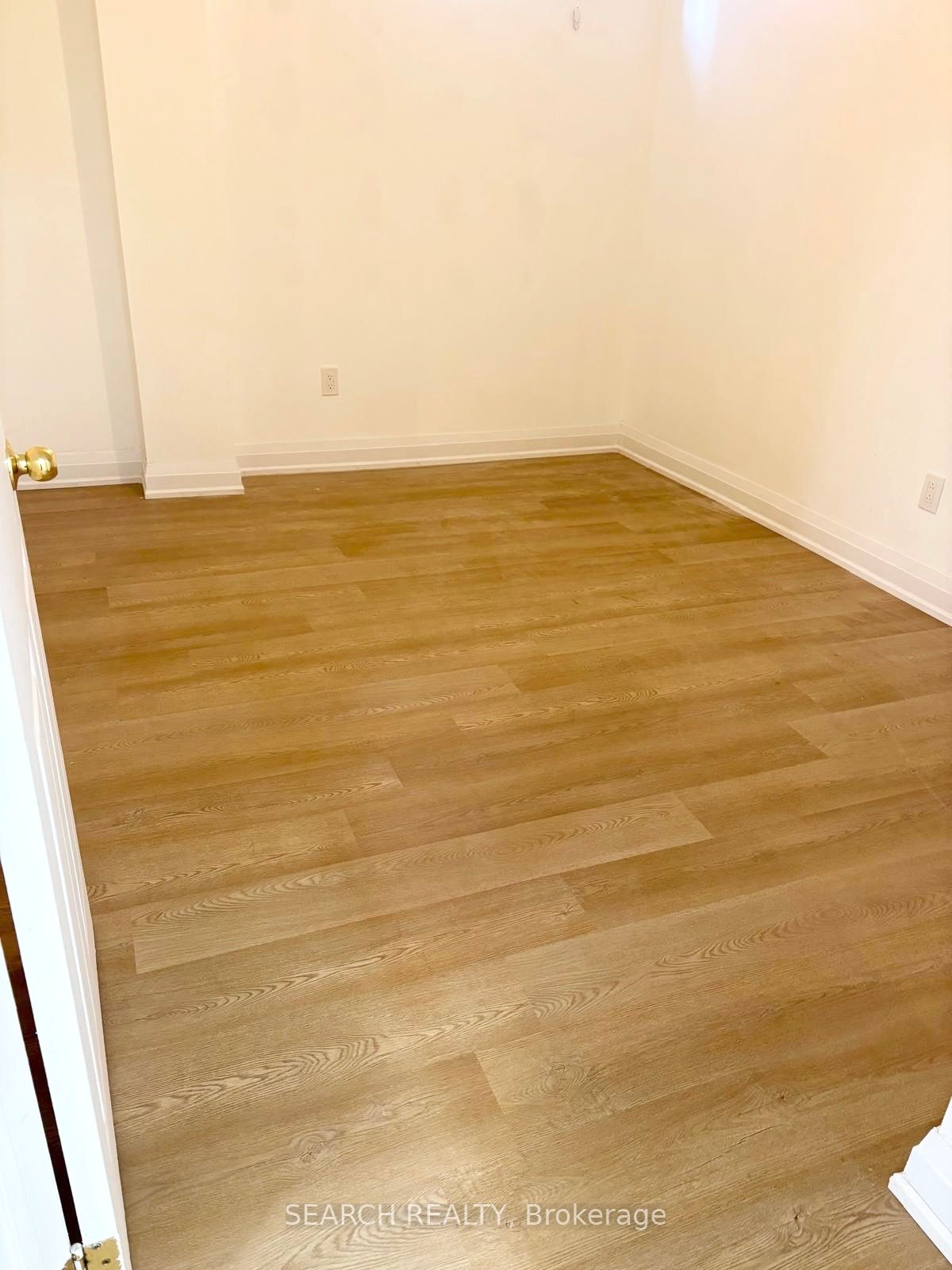 MLS #W12369263 image #3