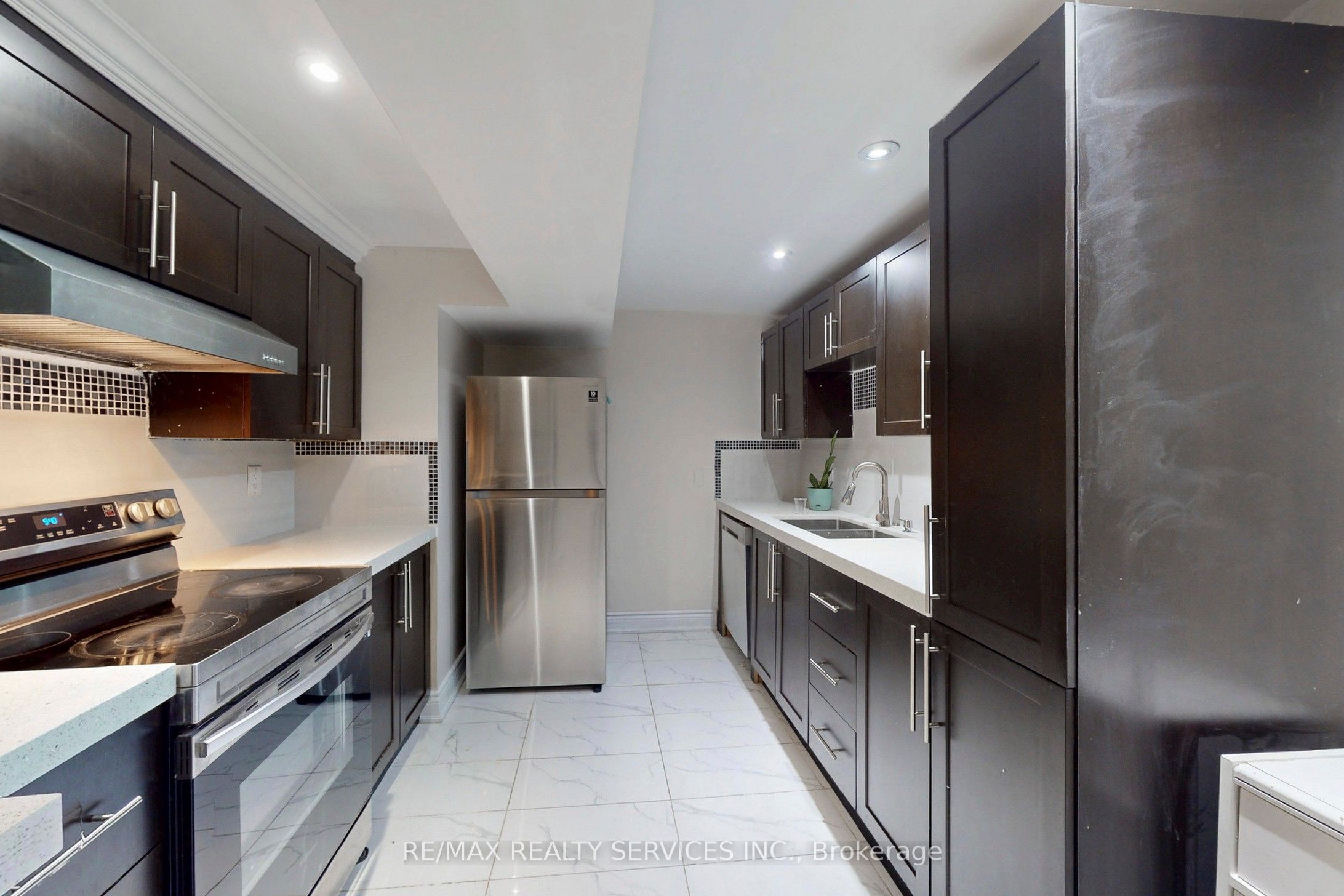 MLS #W12369271 image #10