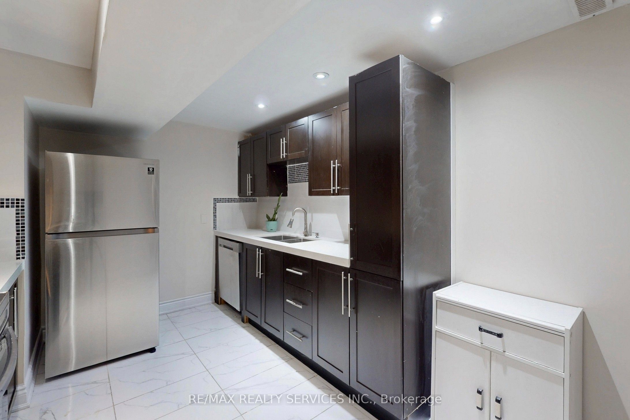 MLS #W12369271 image #13