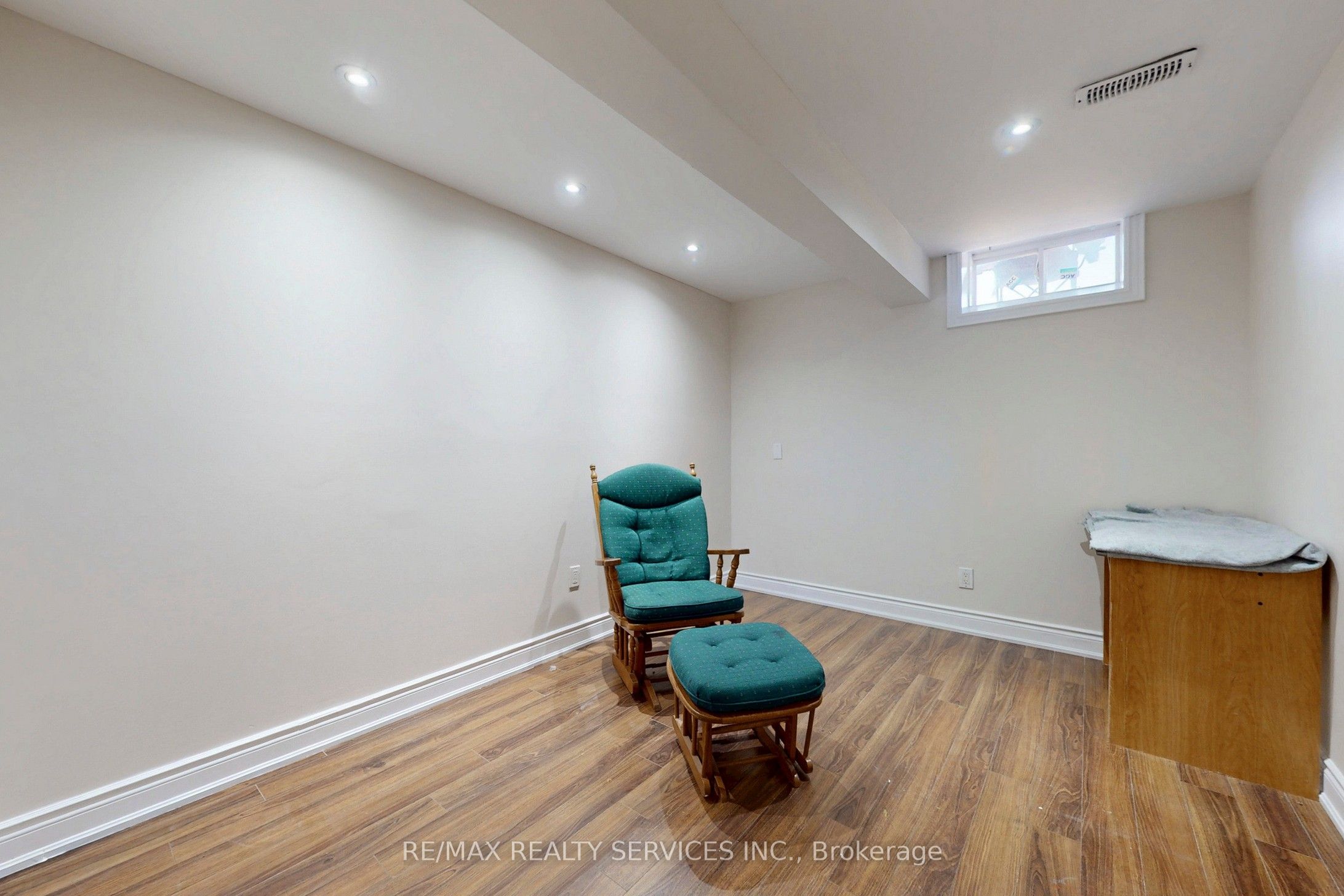 MLS #W12369271 image #14