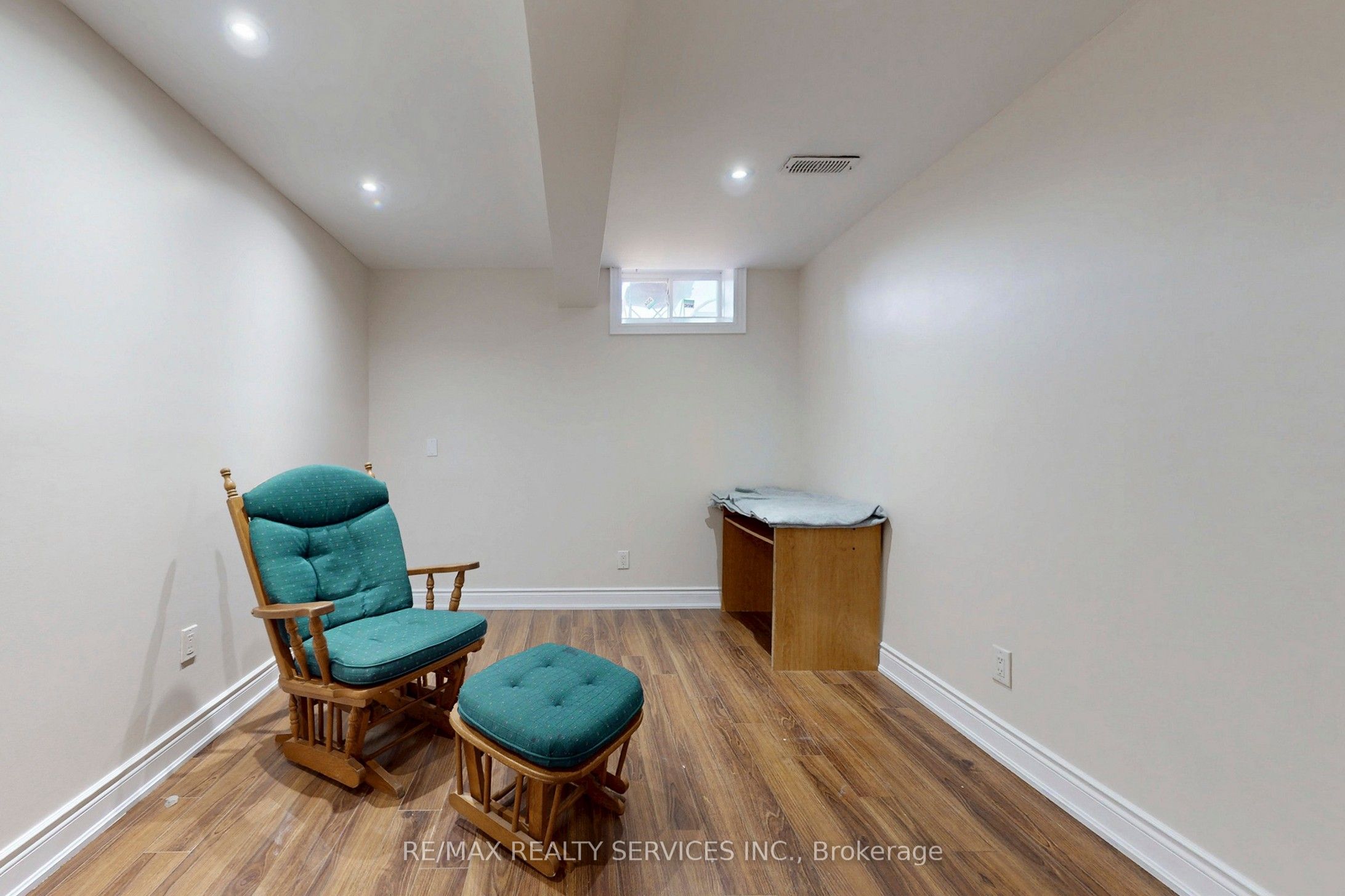 MLS #W12369271 image #15