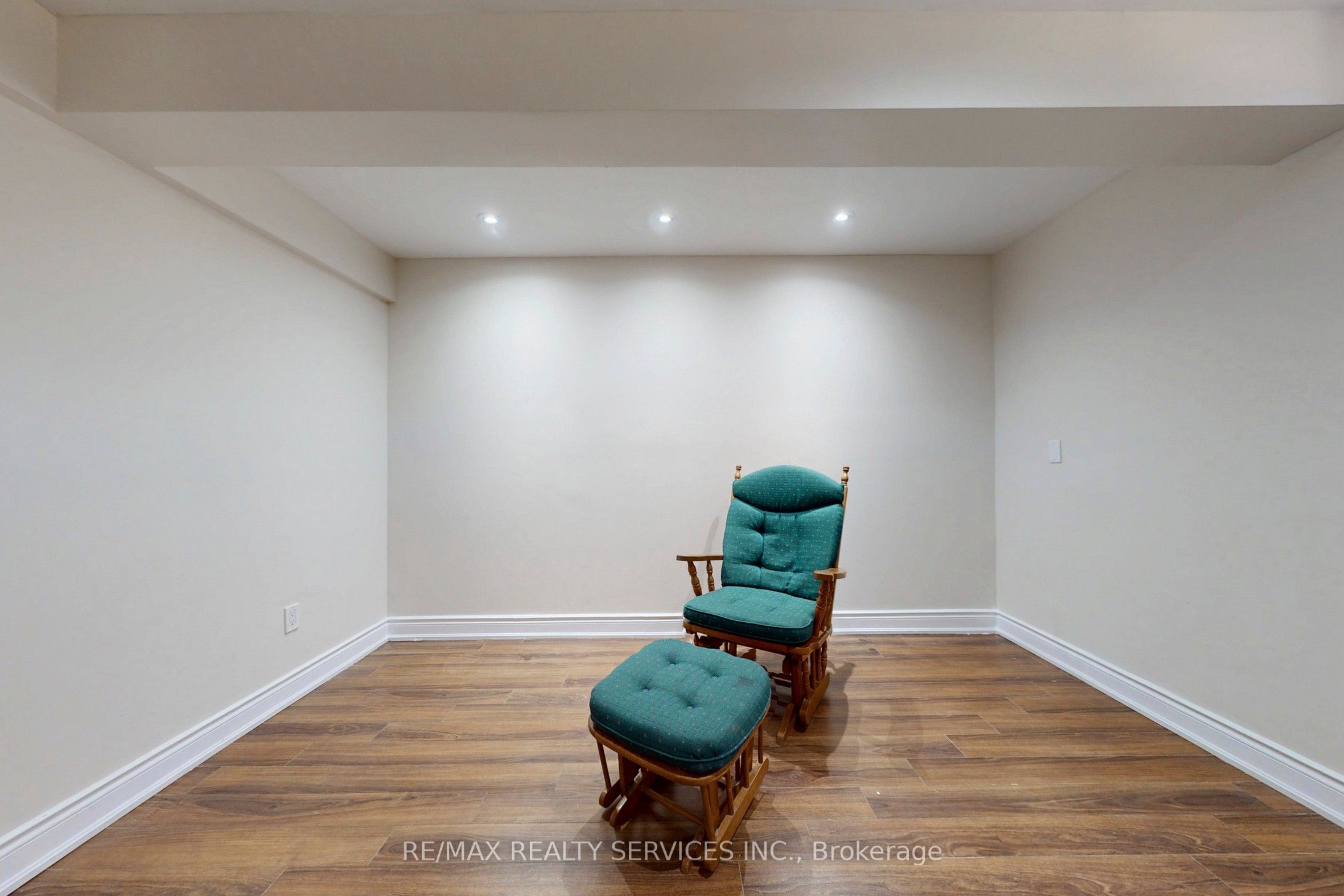 MLS #W12369271 image #17