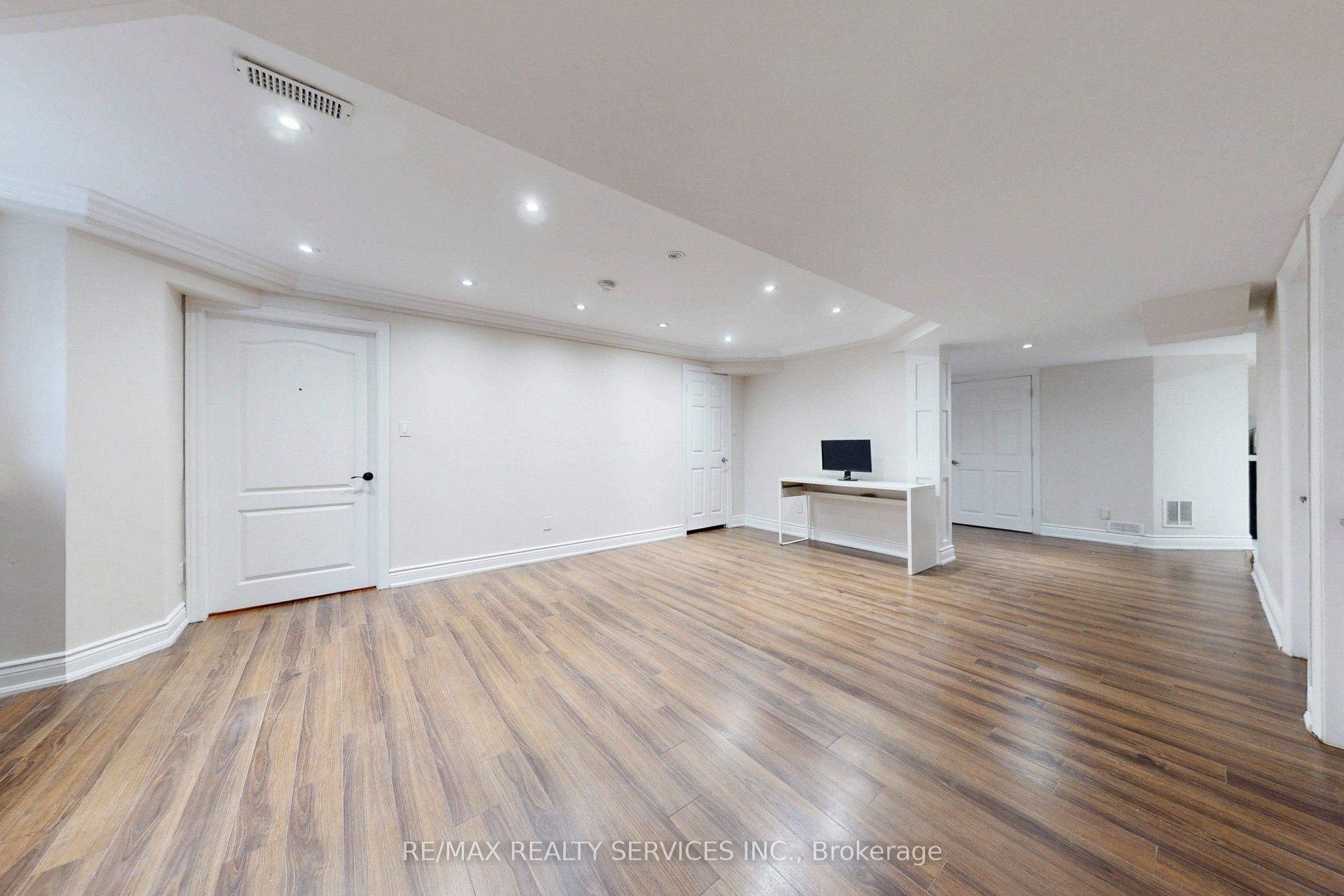 MLS #W12369271 image #9